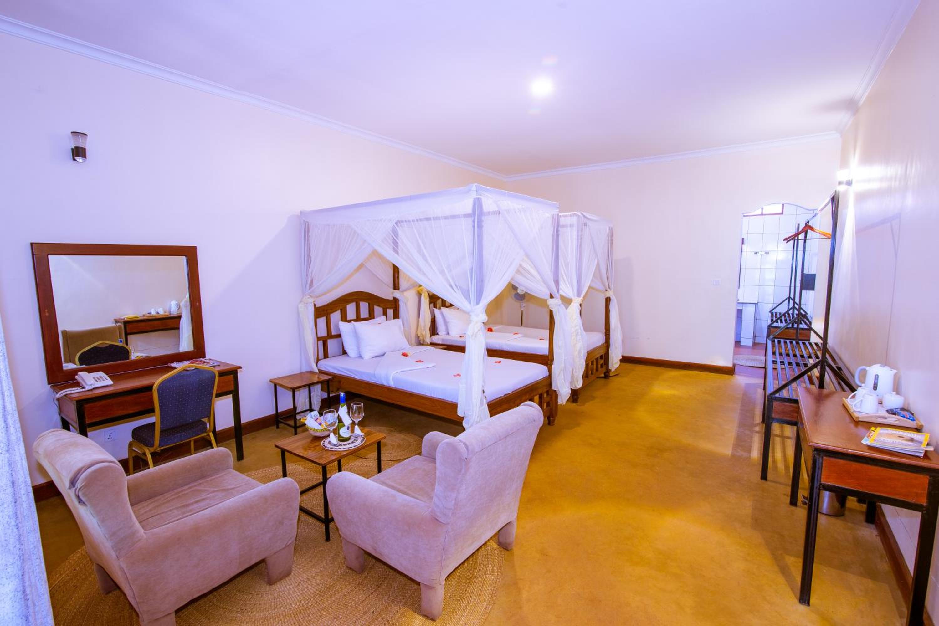 Triple Room