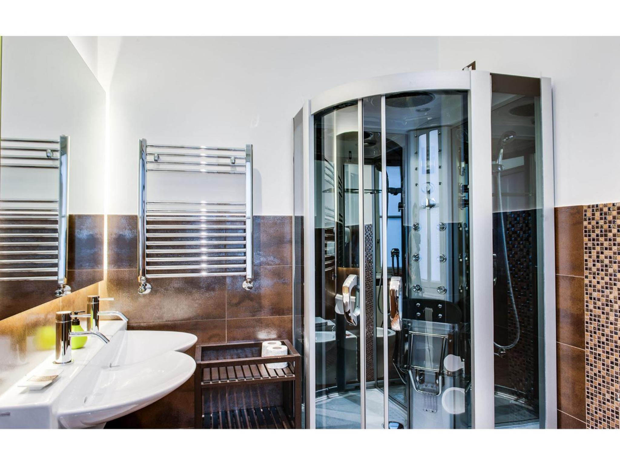 Luxury Triple Room photo 2