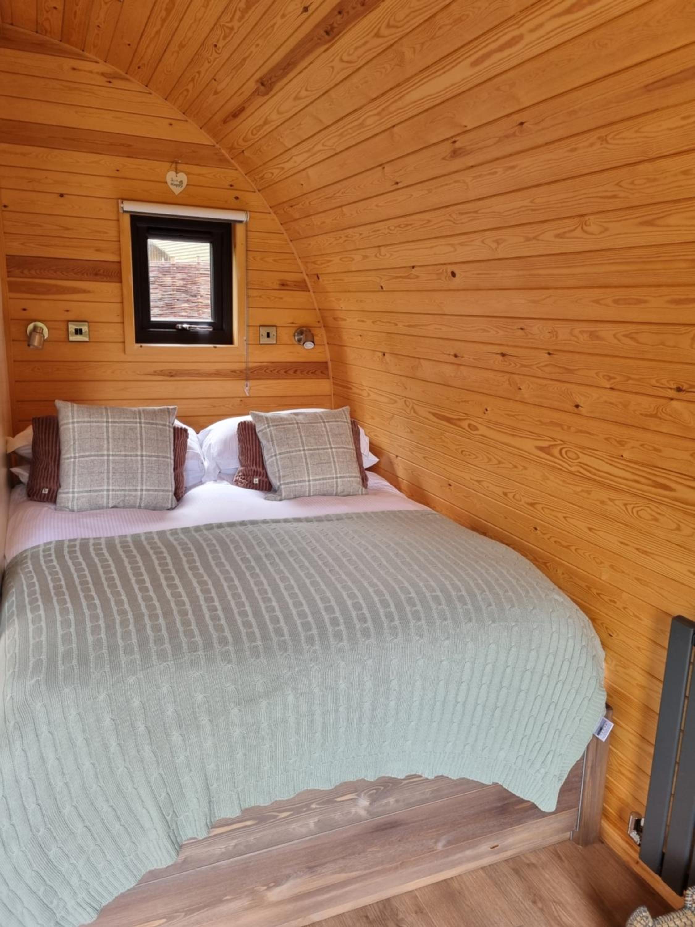 Superior Chalet - Pet Friendly - Photo 1