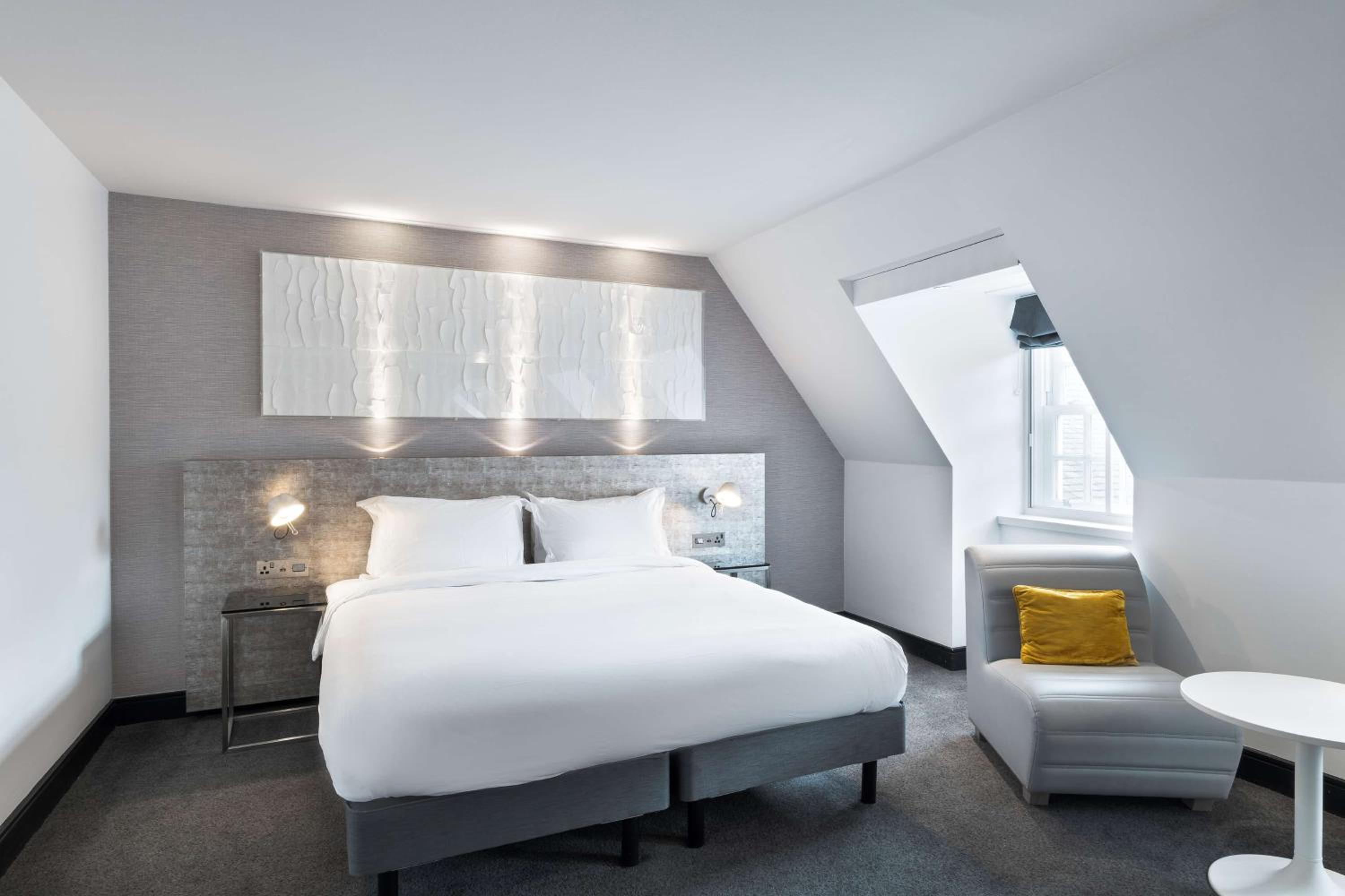 Standard Room - Photo 1