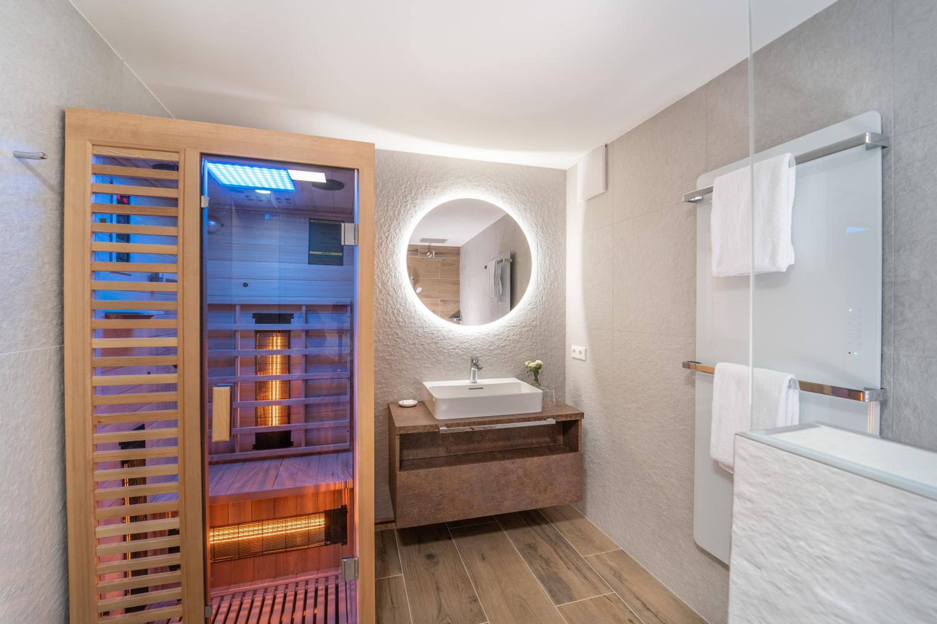 Superior Double Room with Infrared Cabin - Photo 4