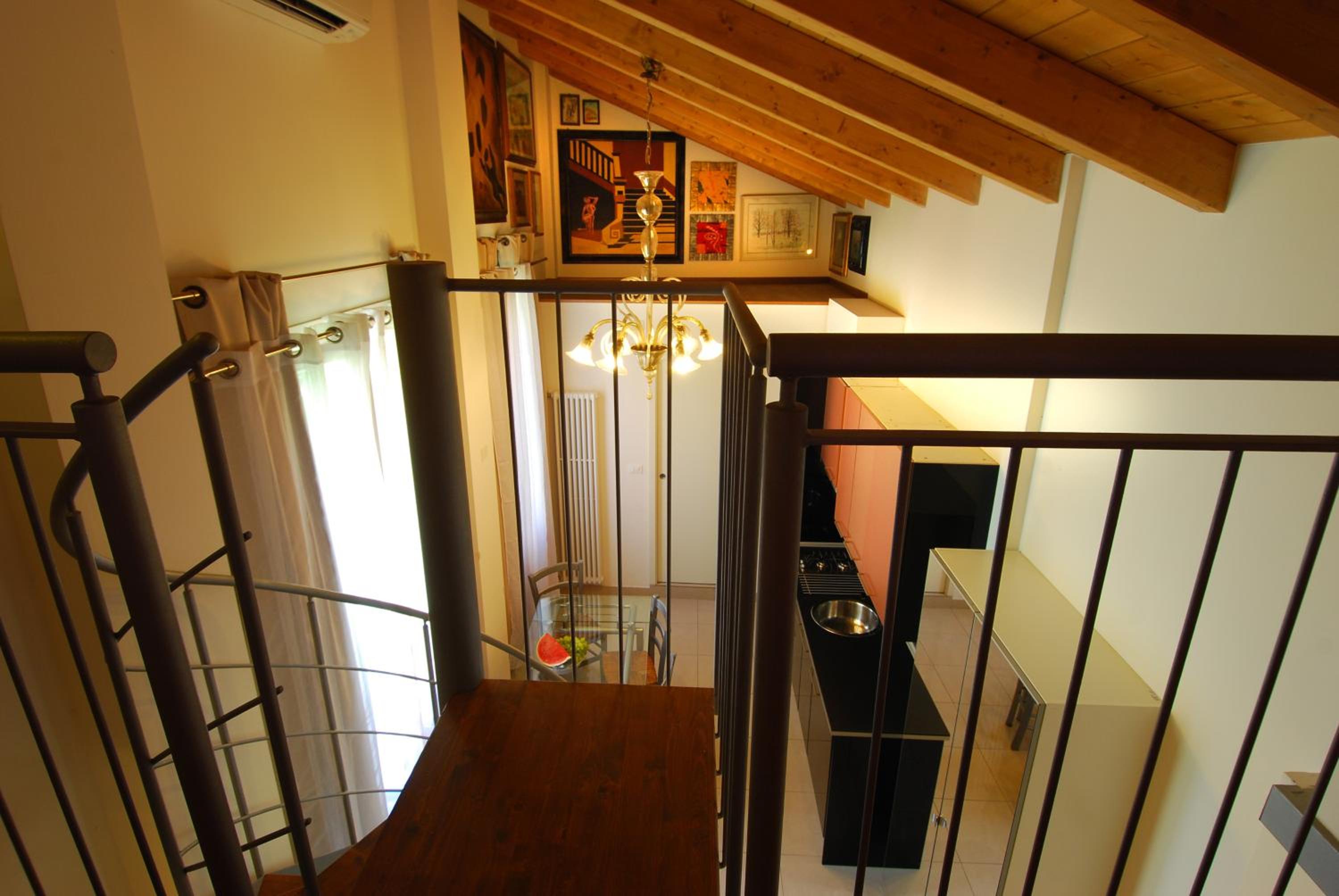 Studio - Split Level