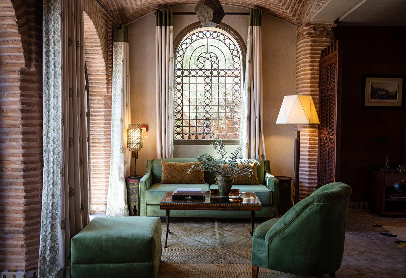 Villa - Photo 1