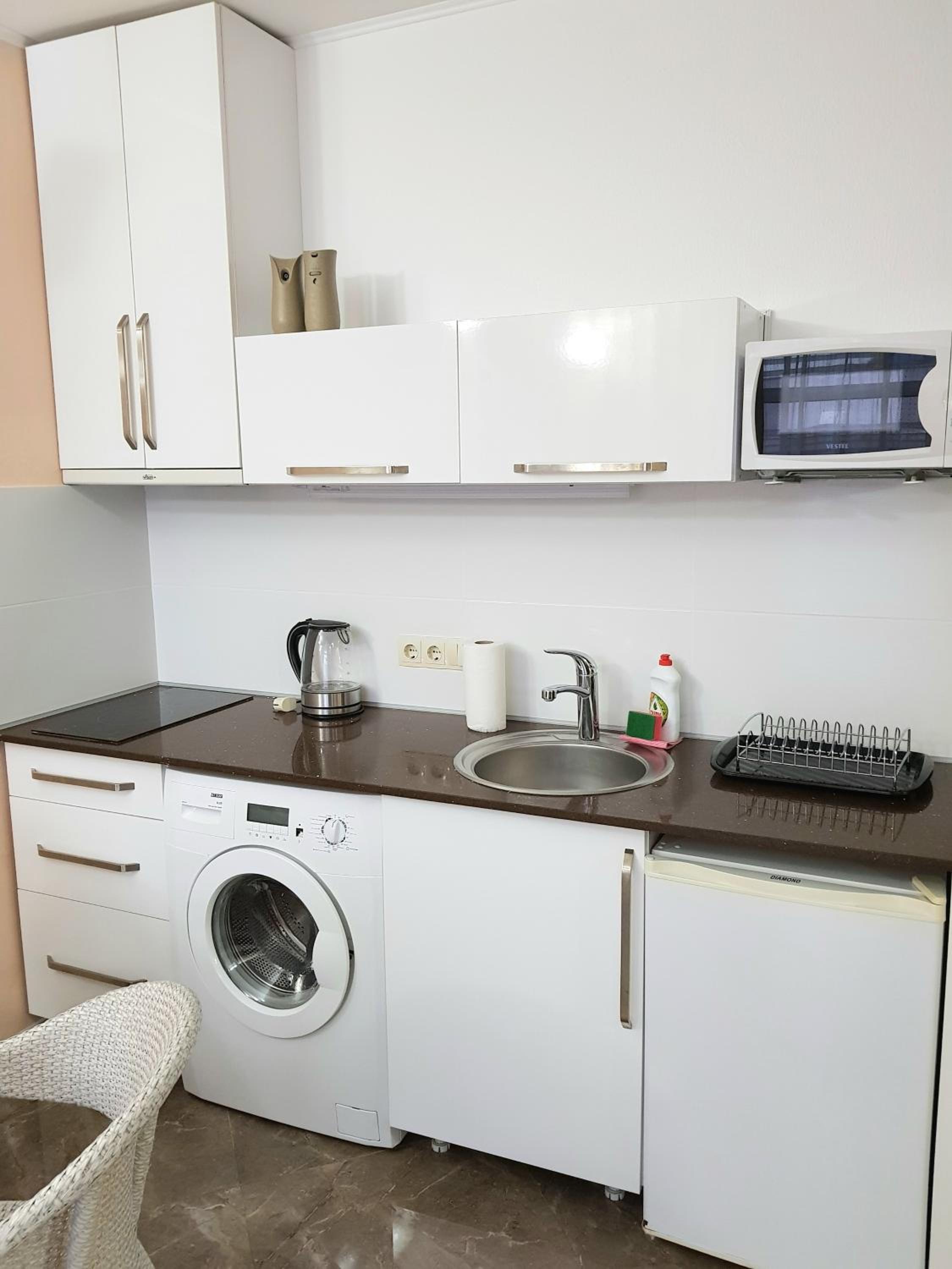 One-Bedroom Apartment with Balcony photo 2