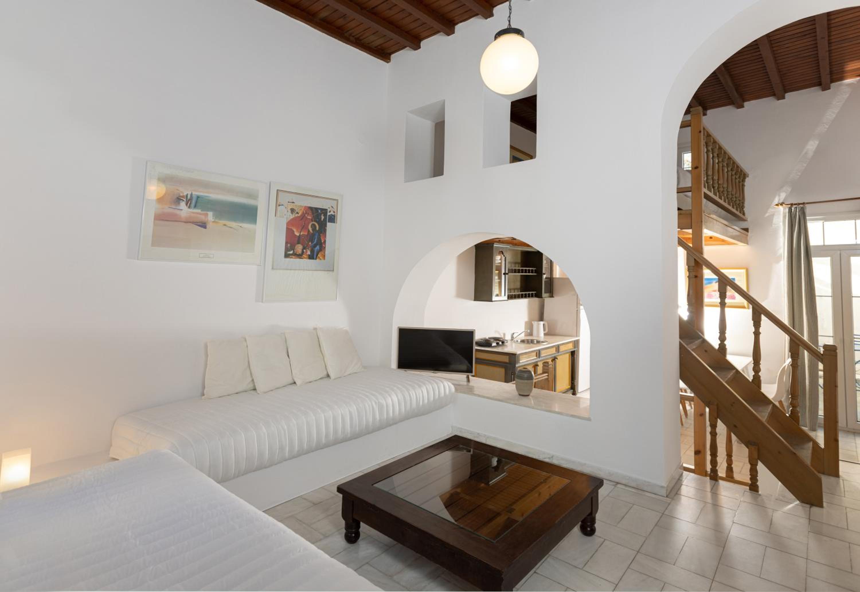 Apartment - Split Level photo 3