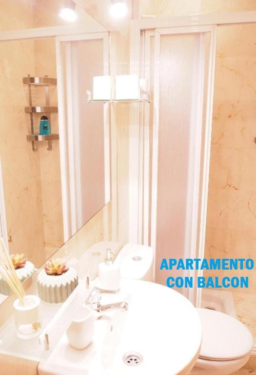 Apartment with Balcony - Photo 5