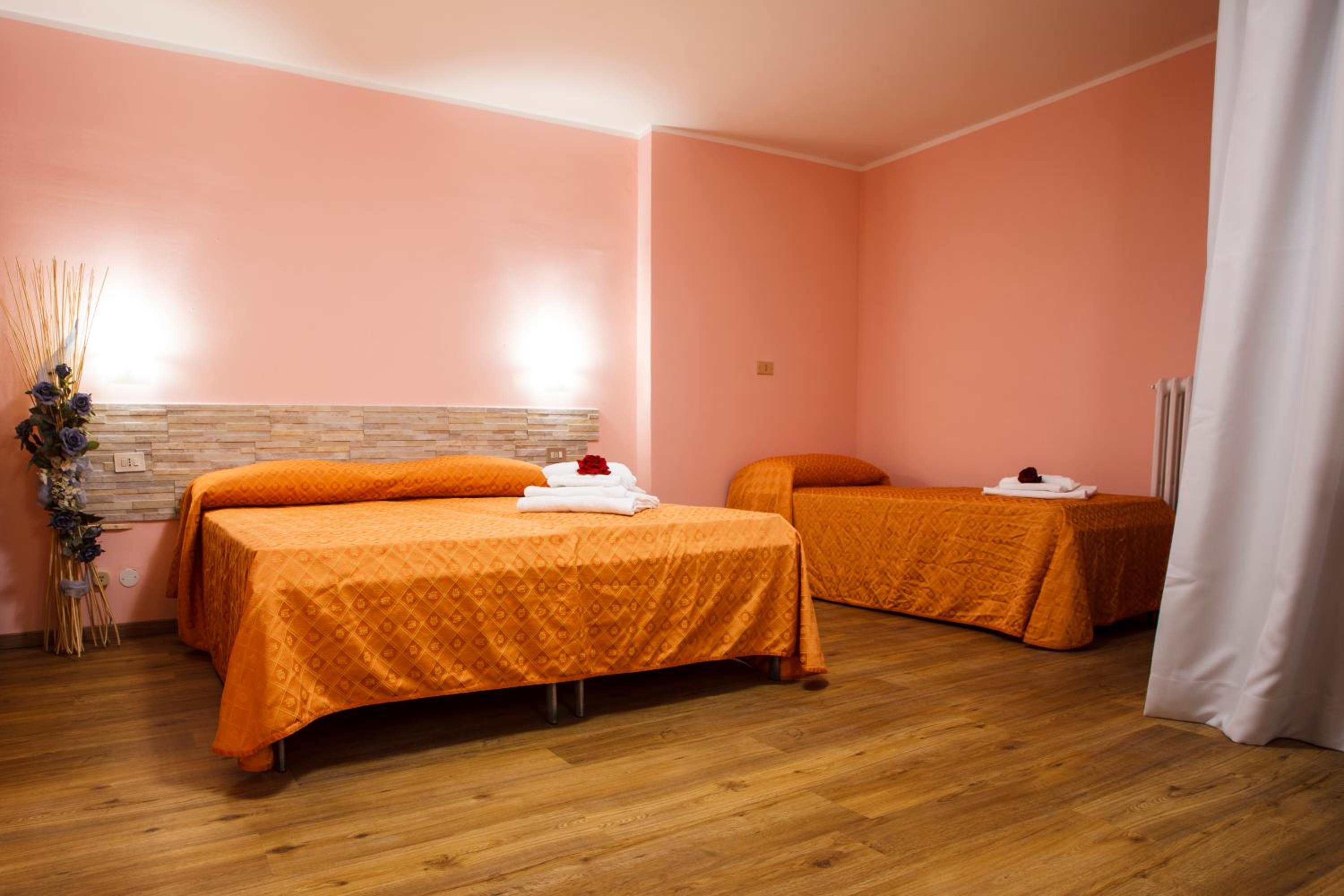Triple Room photo 2