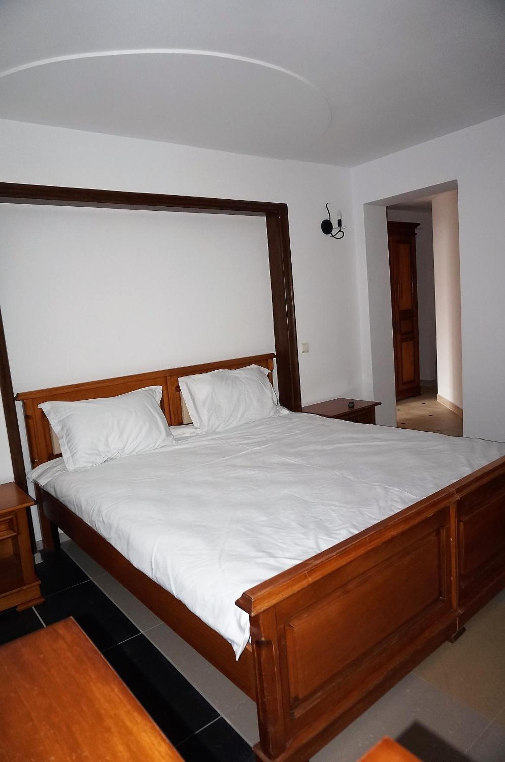 King Room with Spa Bath - Photo 4