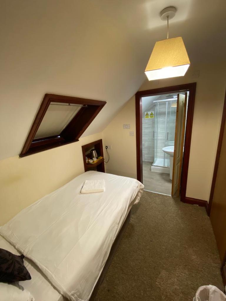 Single Room photo 3