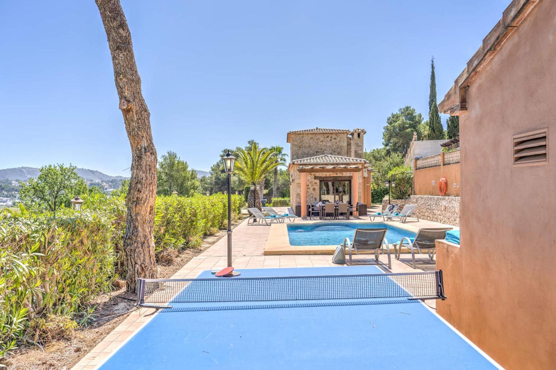 Villa photo 2