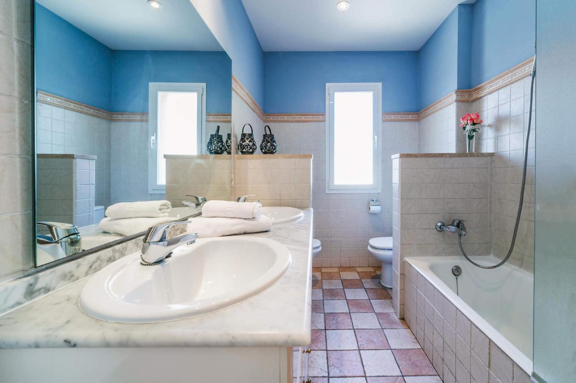 Villa photo 3
