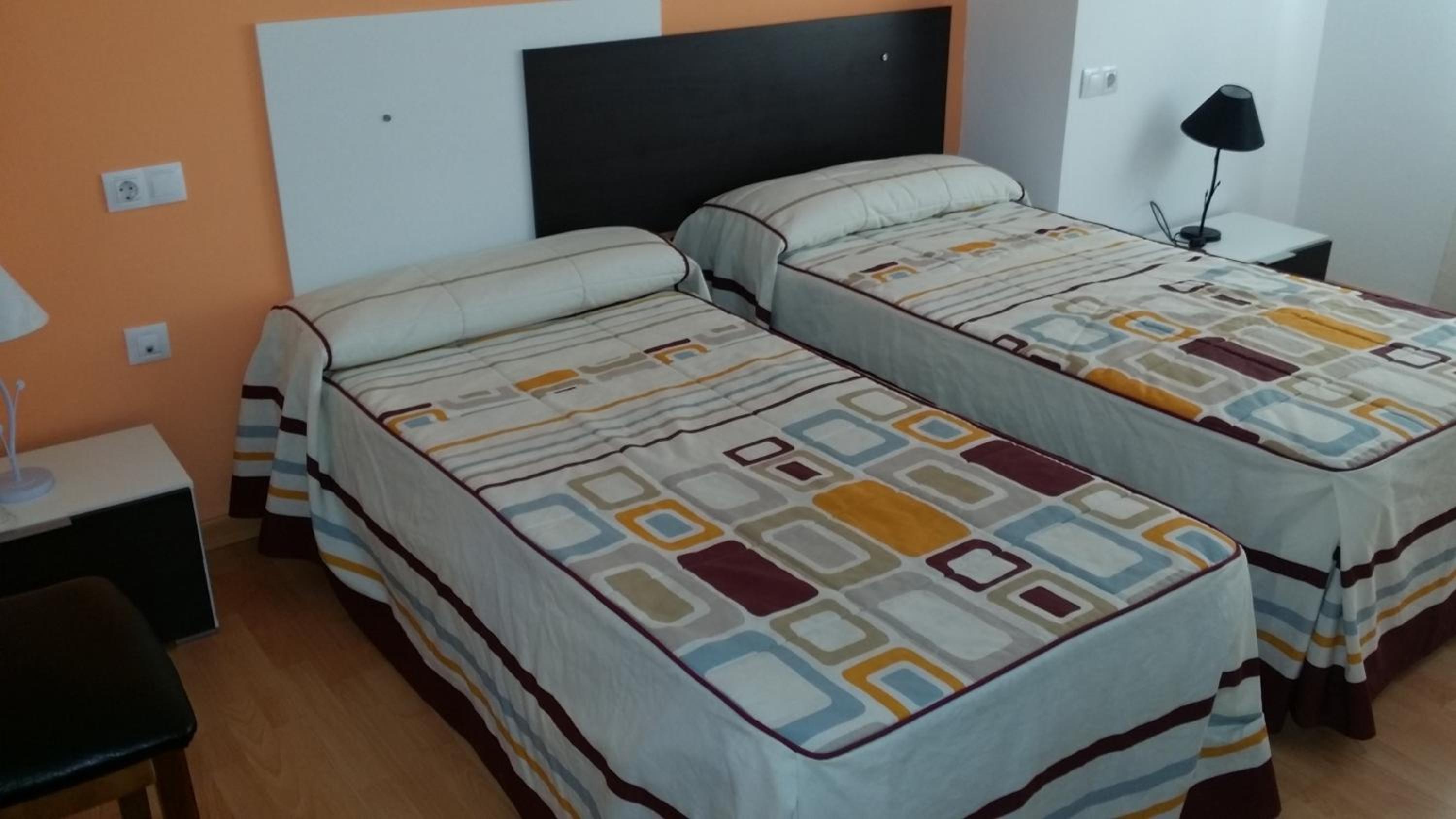 Double or Twin Room - Photo 8