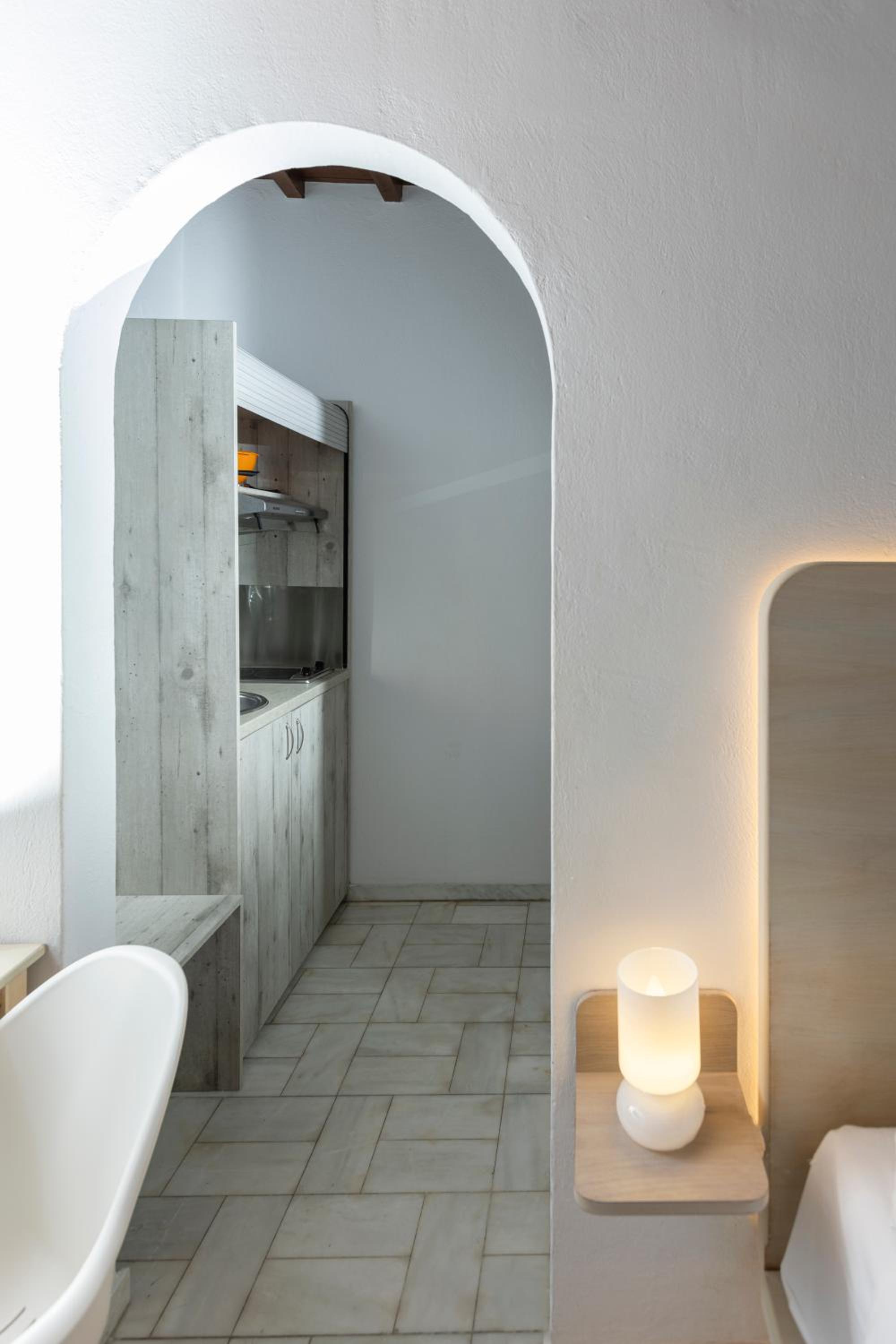 Studio (2 Adults) - Photo 2