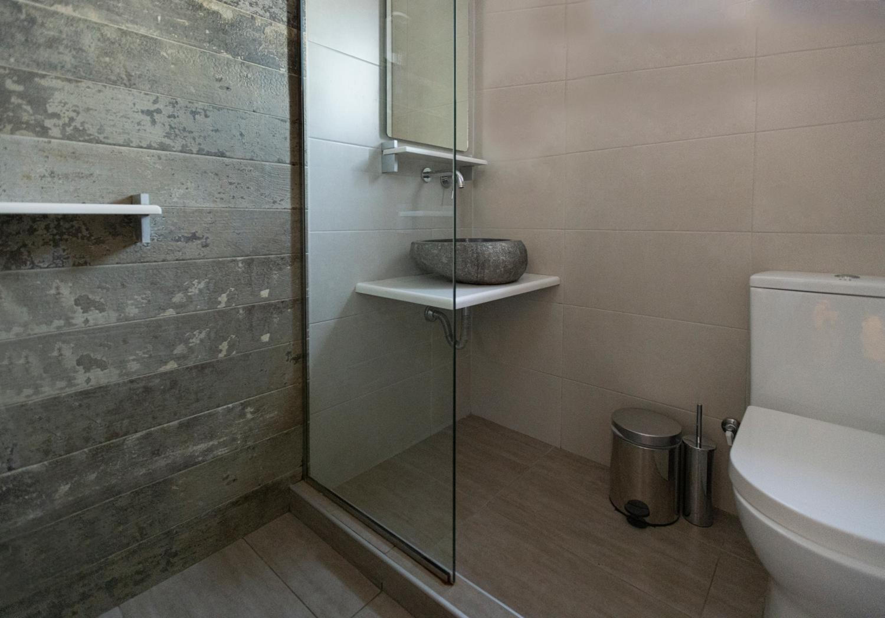 Studio (2 Adults) - Photo 8