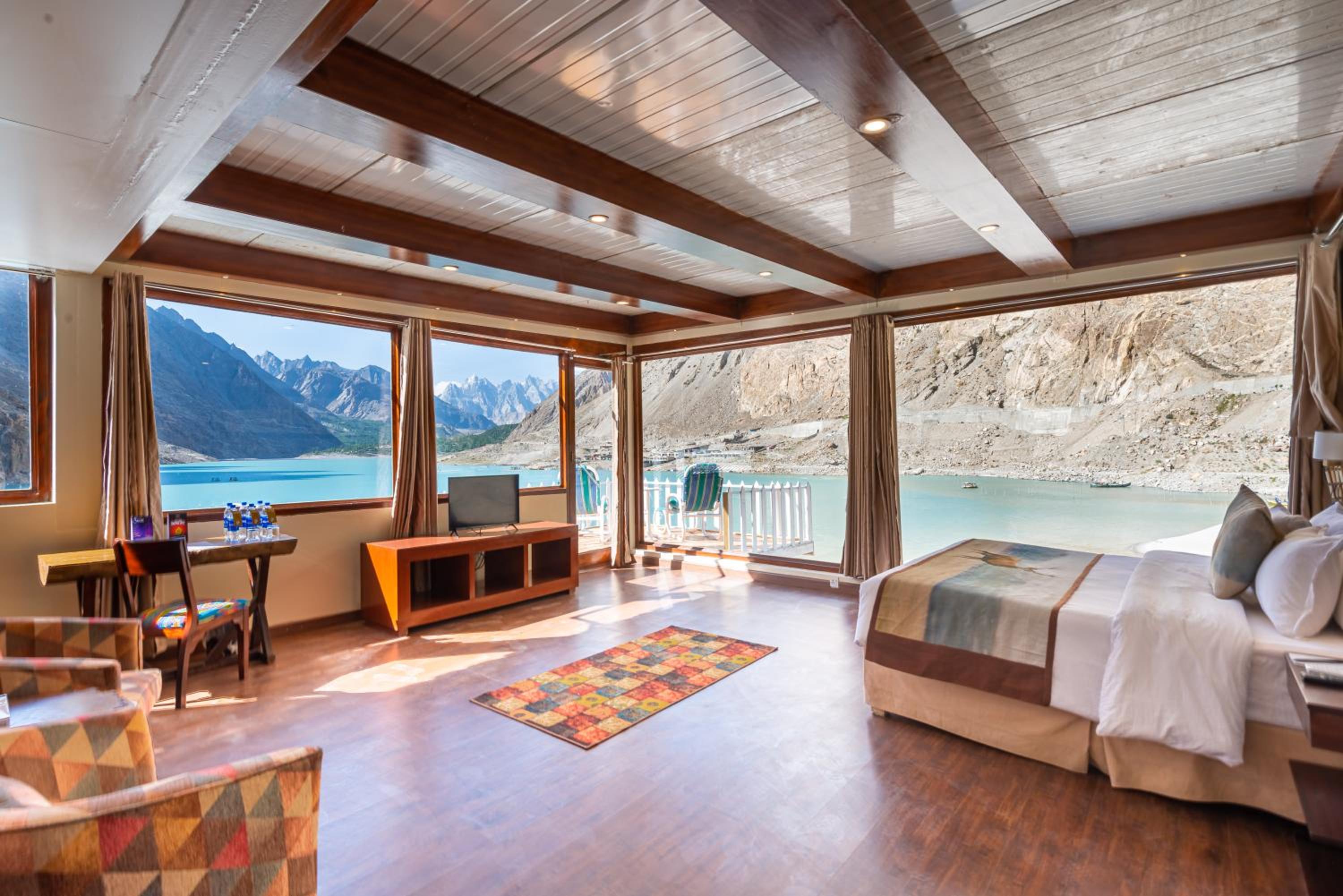 Suite With Lake View