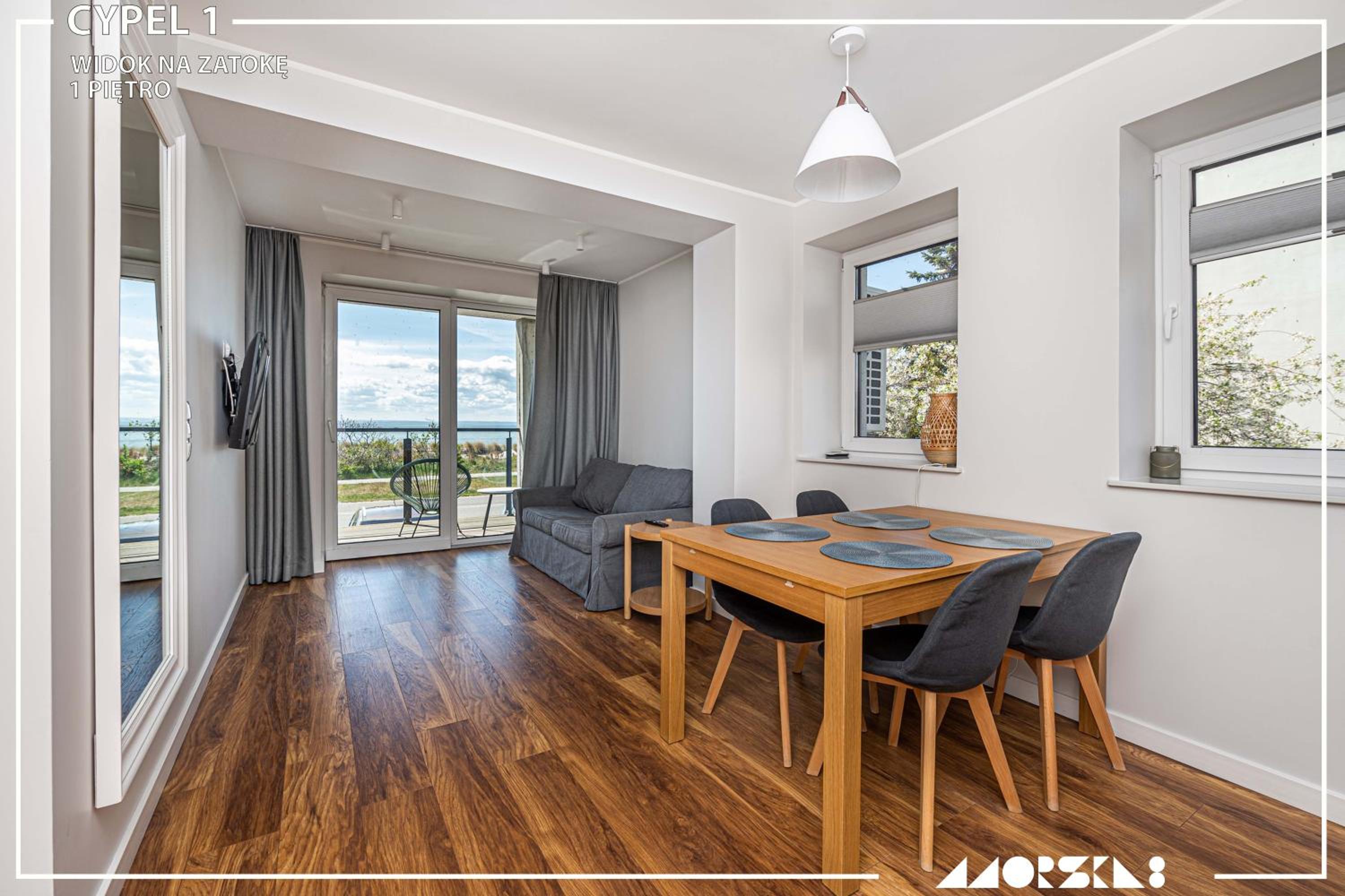 Apartment with Balcony photo 3