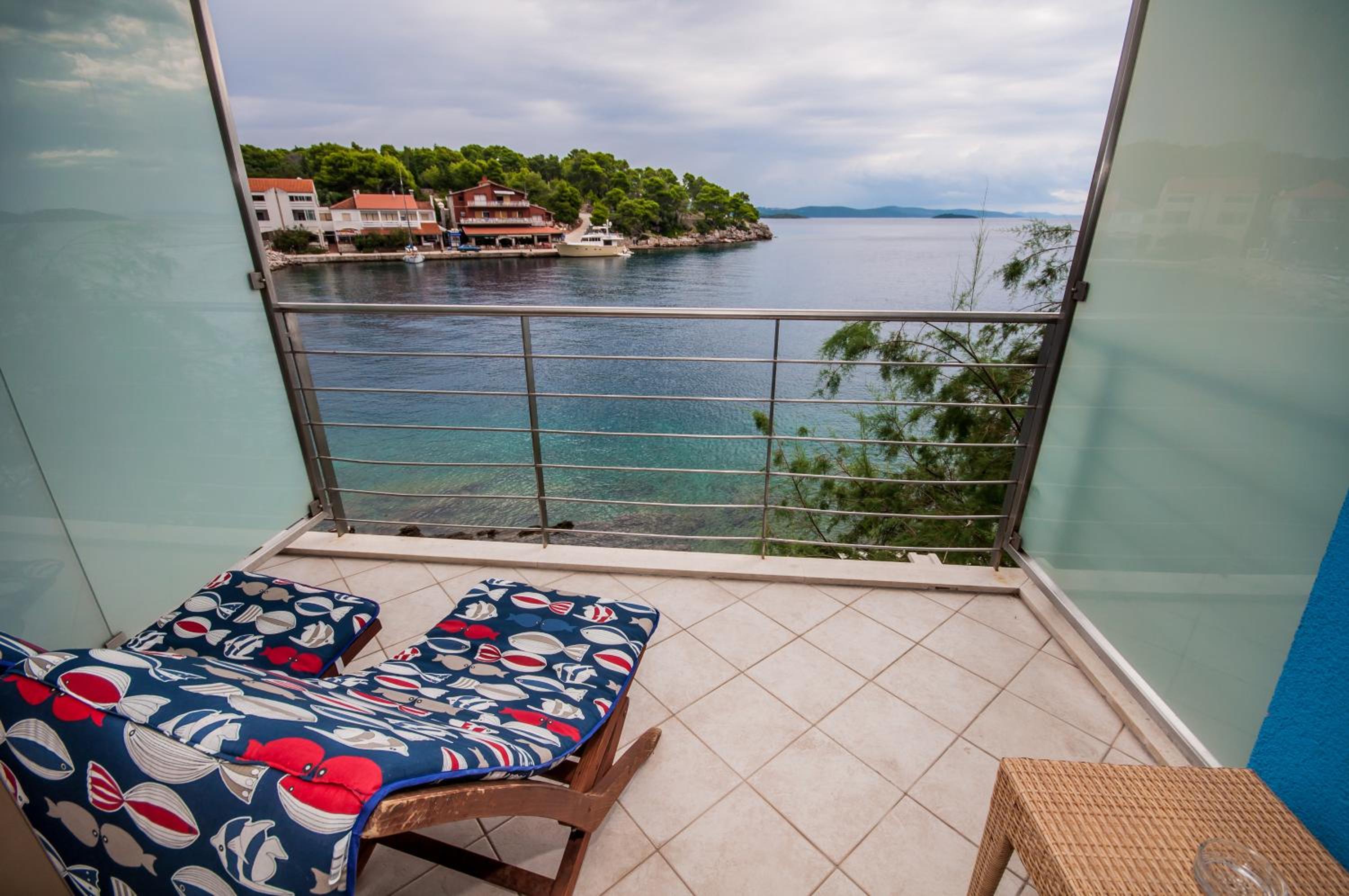 Special Offer - Double Room  with Balcony and Sea View - Half Board Included photo 2