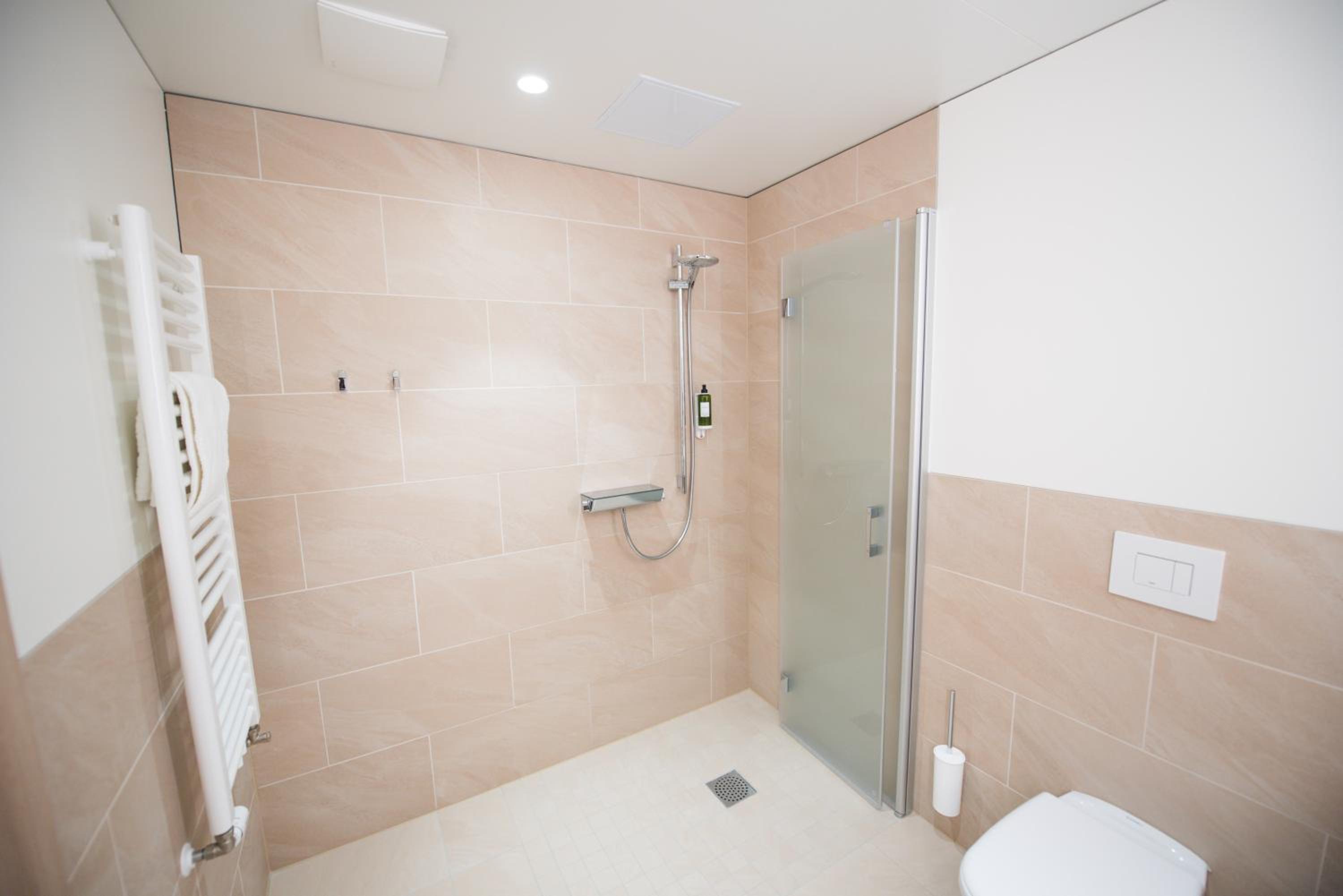 Standard Queen Room - Photo 4