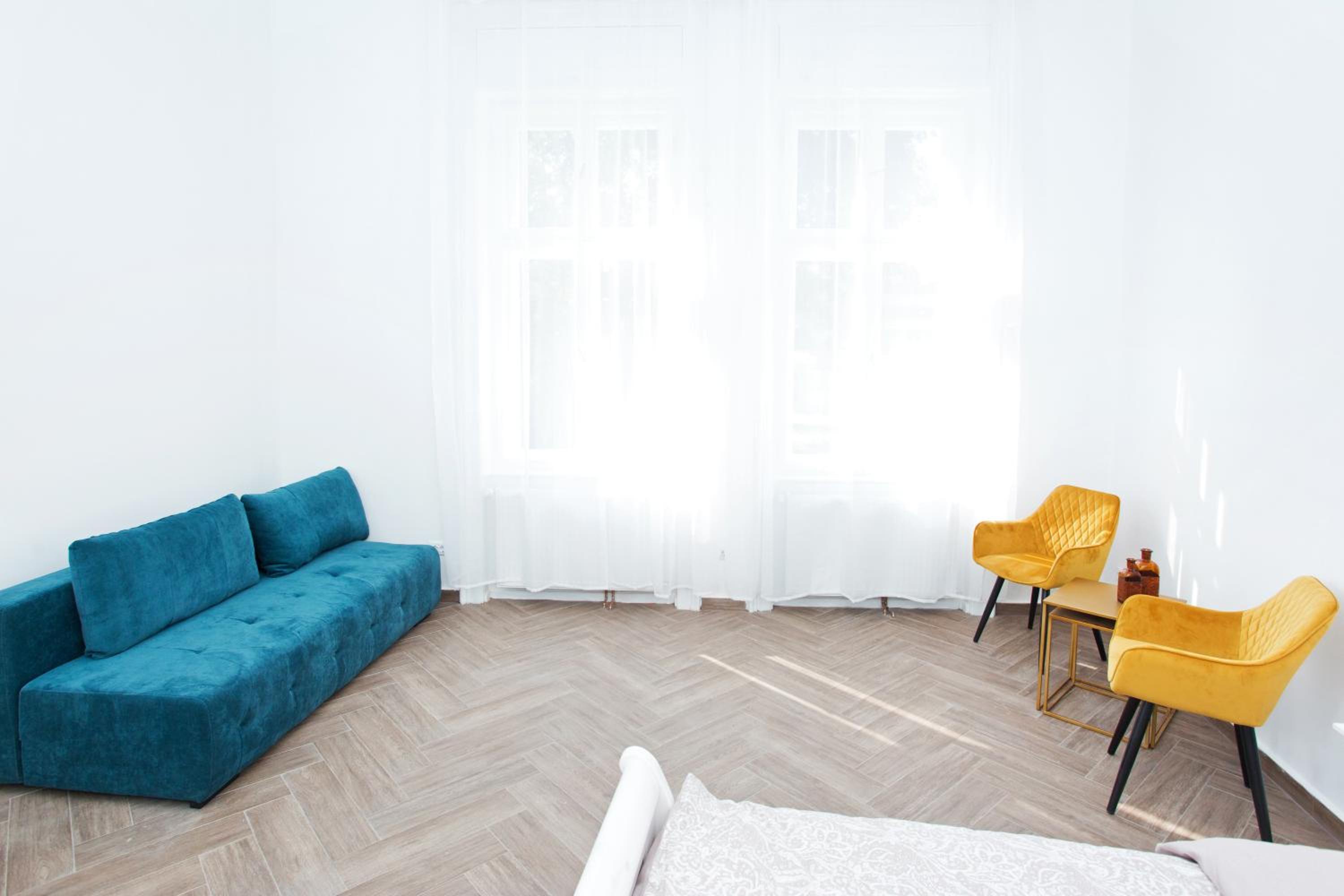Superior Quadruple Room - Photo 18
