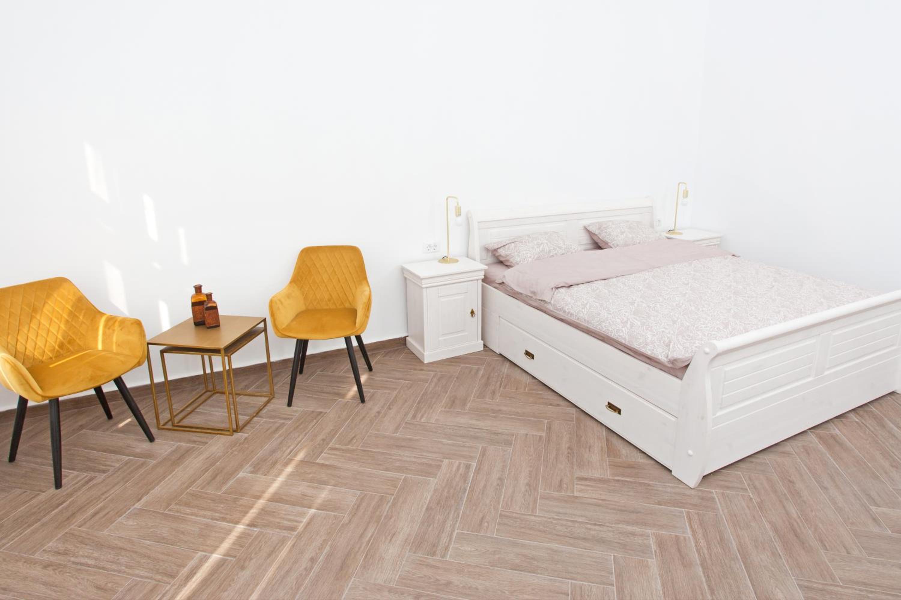 Superior Quadruple Room - Photo 14