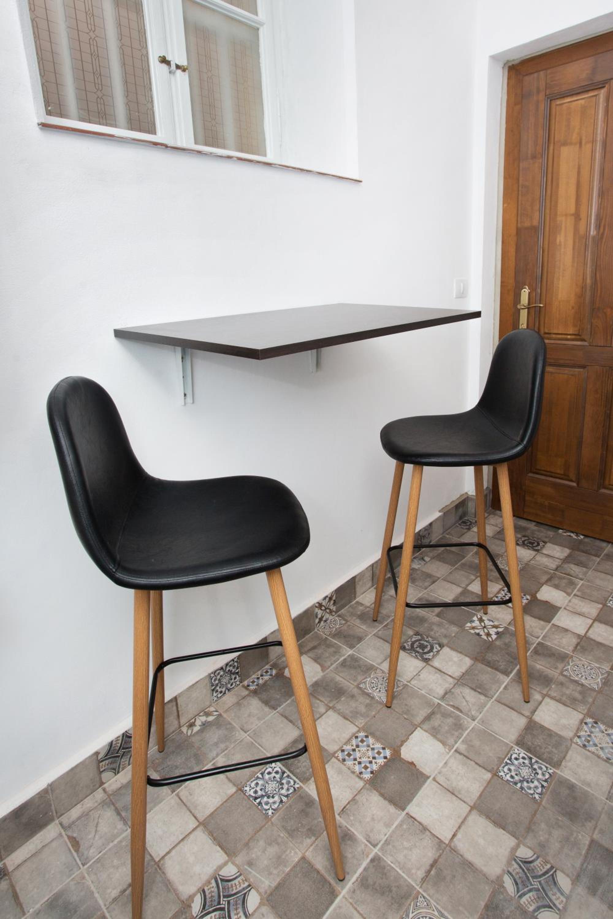 Studio - Split Level - Photo 22