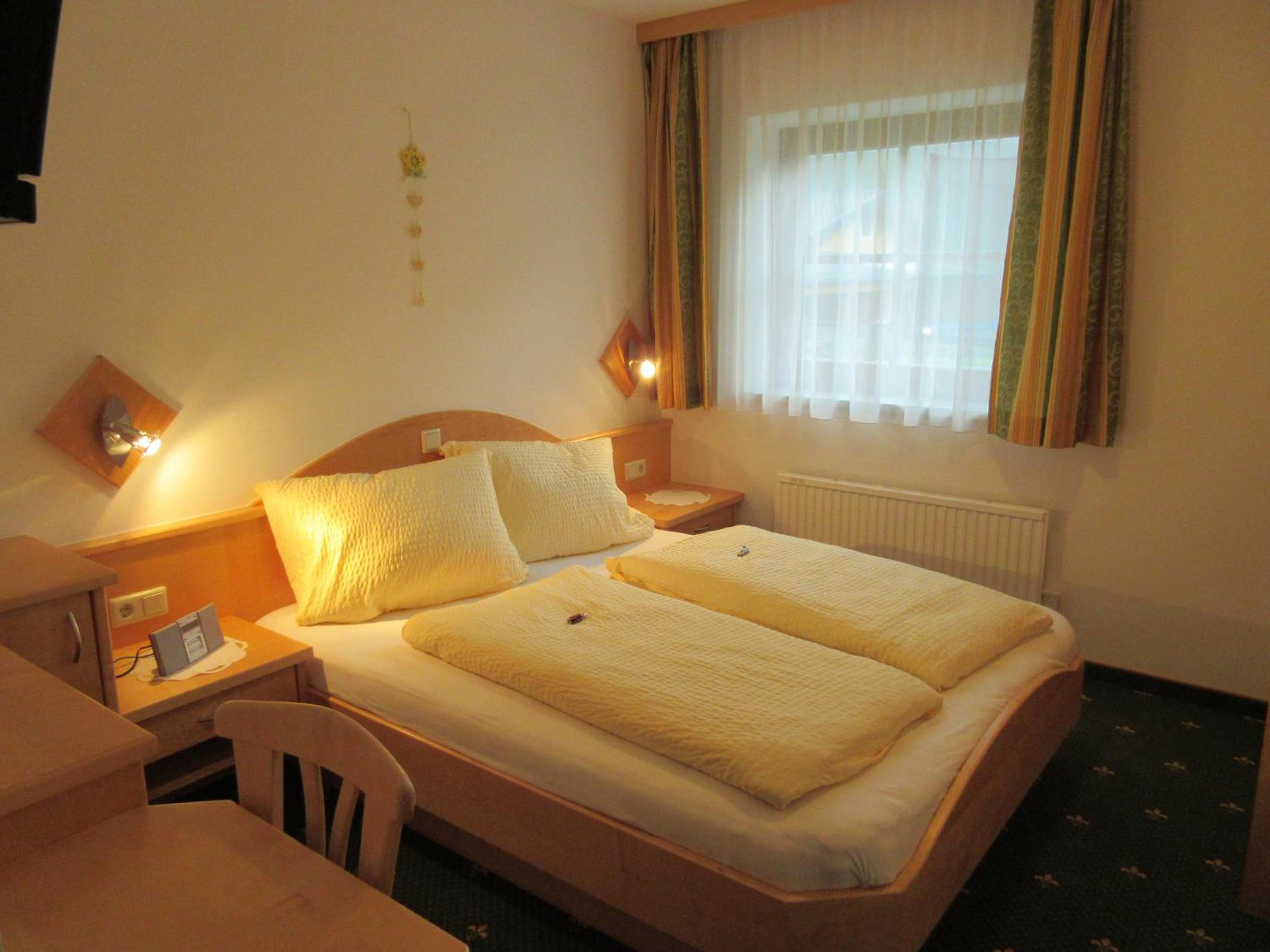 Apartment with Garden View