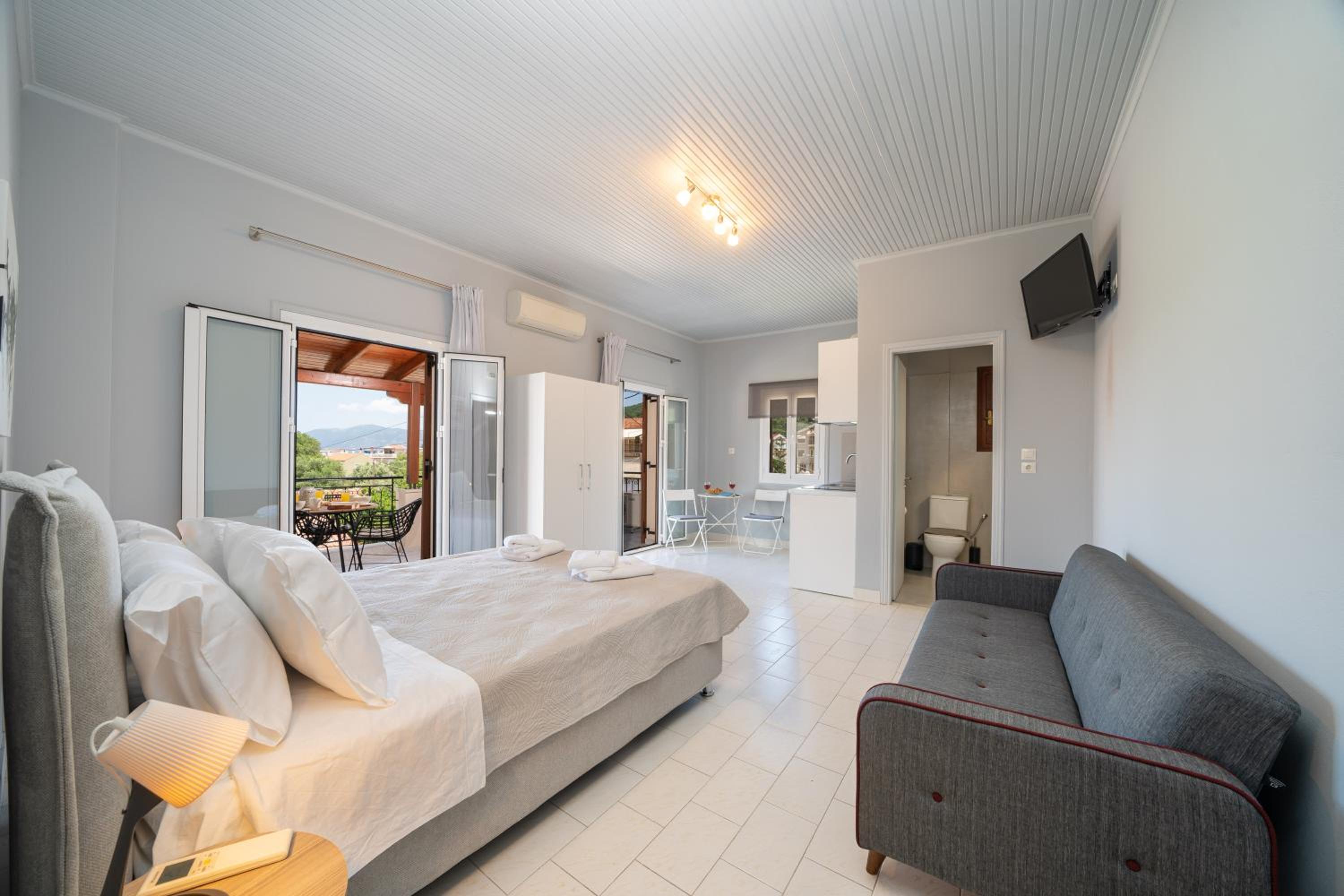 Studio with Balcony