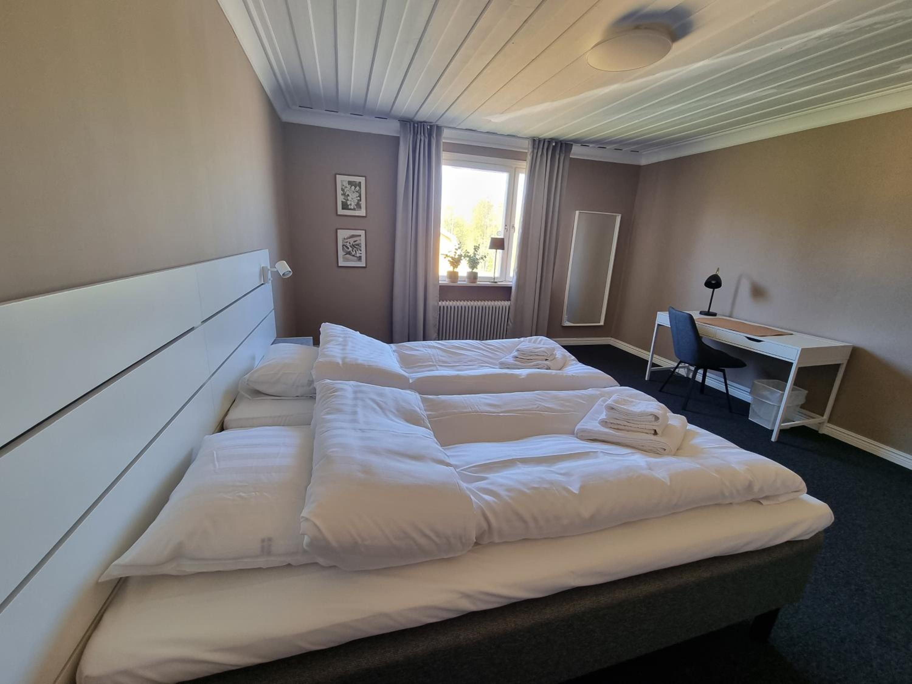 Budget Double or Twin Room - Photo 2