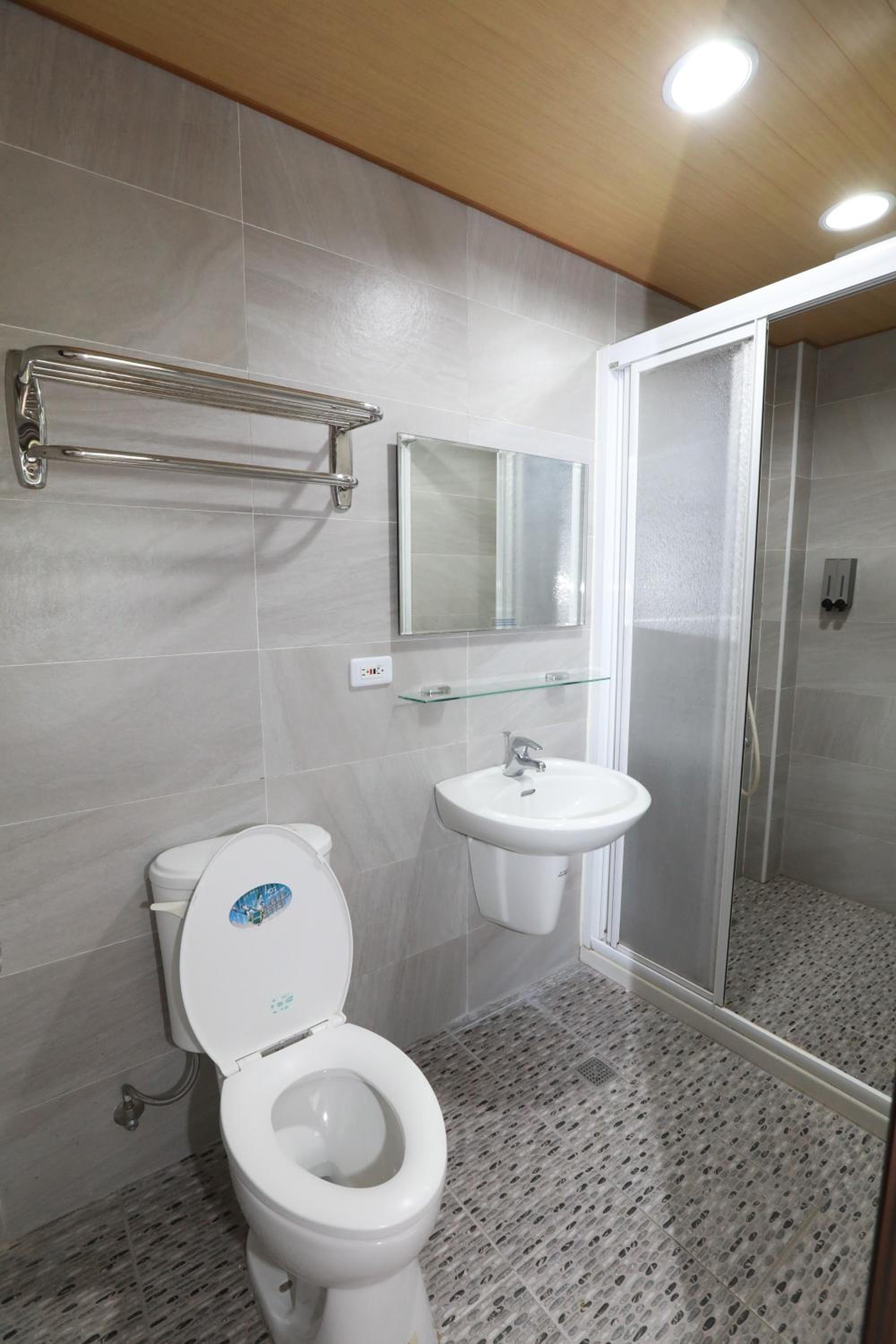 Double Room with Private Bathroom photo 2
