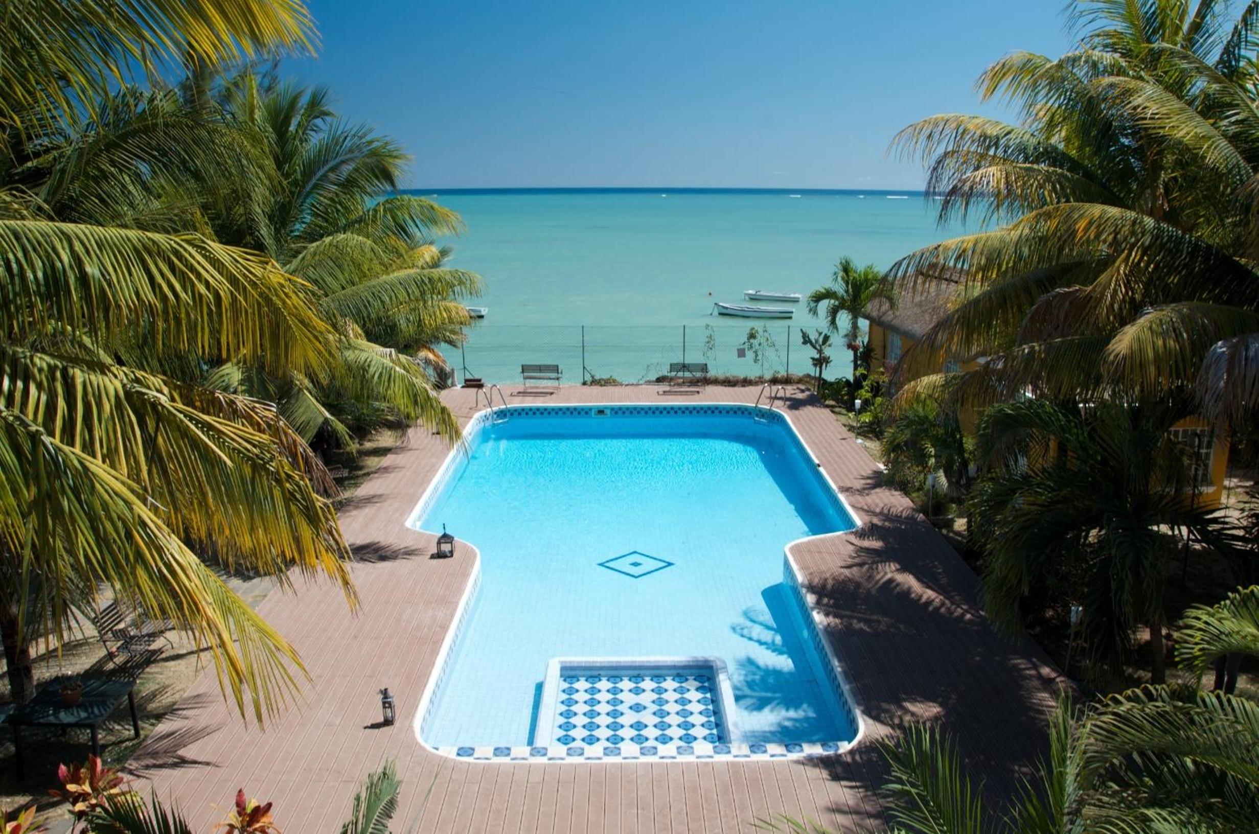 Apartment with Sea View - Photo 4