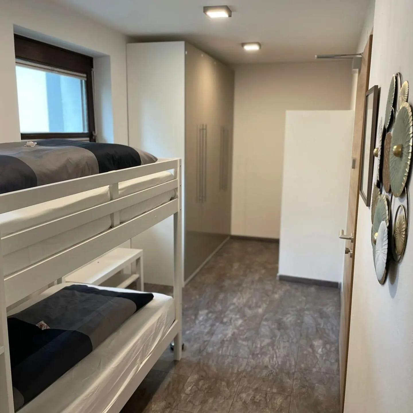 Two-Bedroom Apartment with Bath - Photo 9