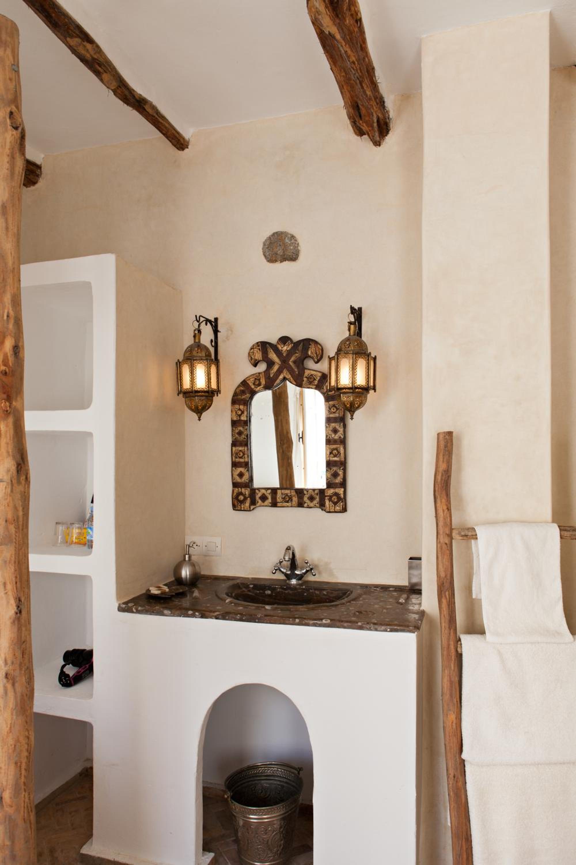 Double Room with Bathtub photo 3