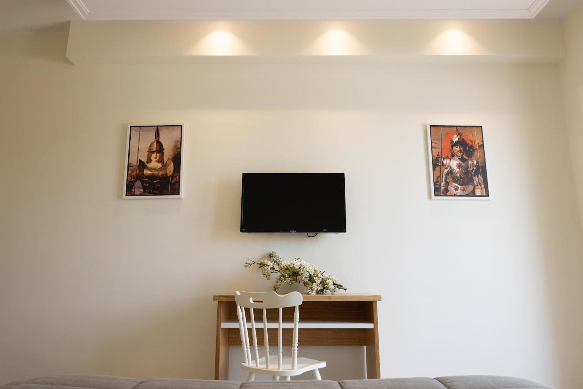 Double or Twin Room photo 3