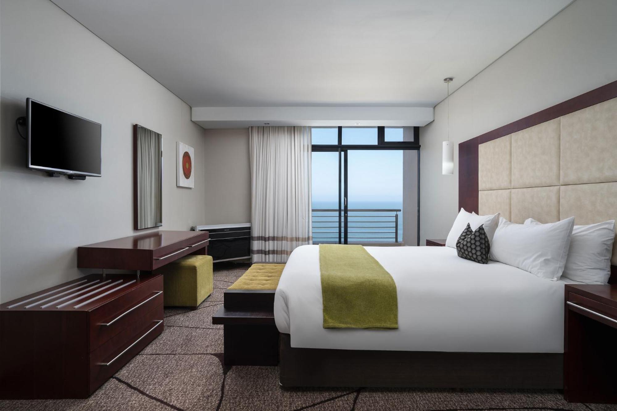 Premier Suite - Photo 1