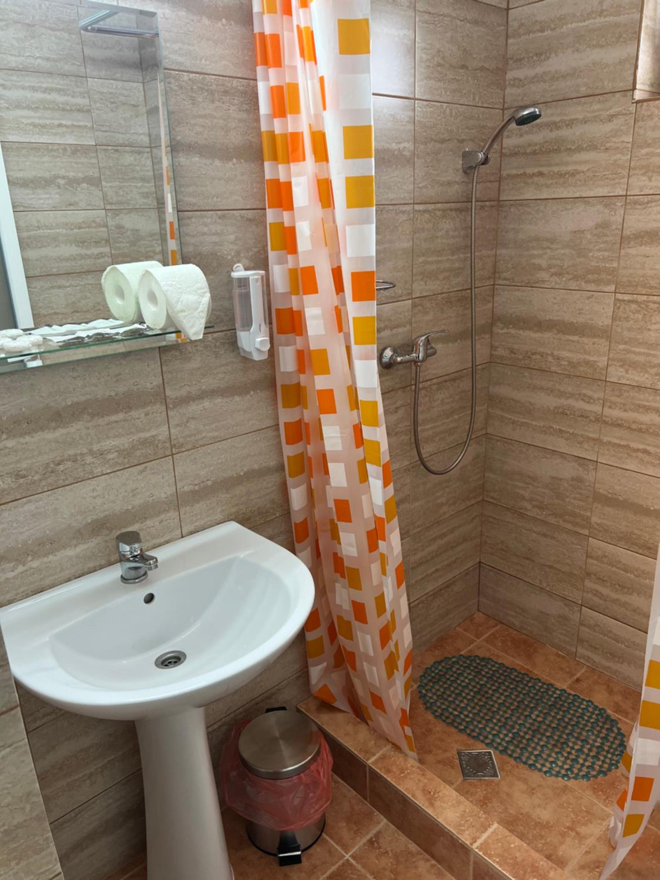 Triple Room with Lake View photo 2