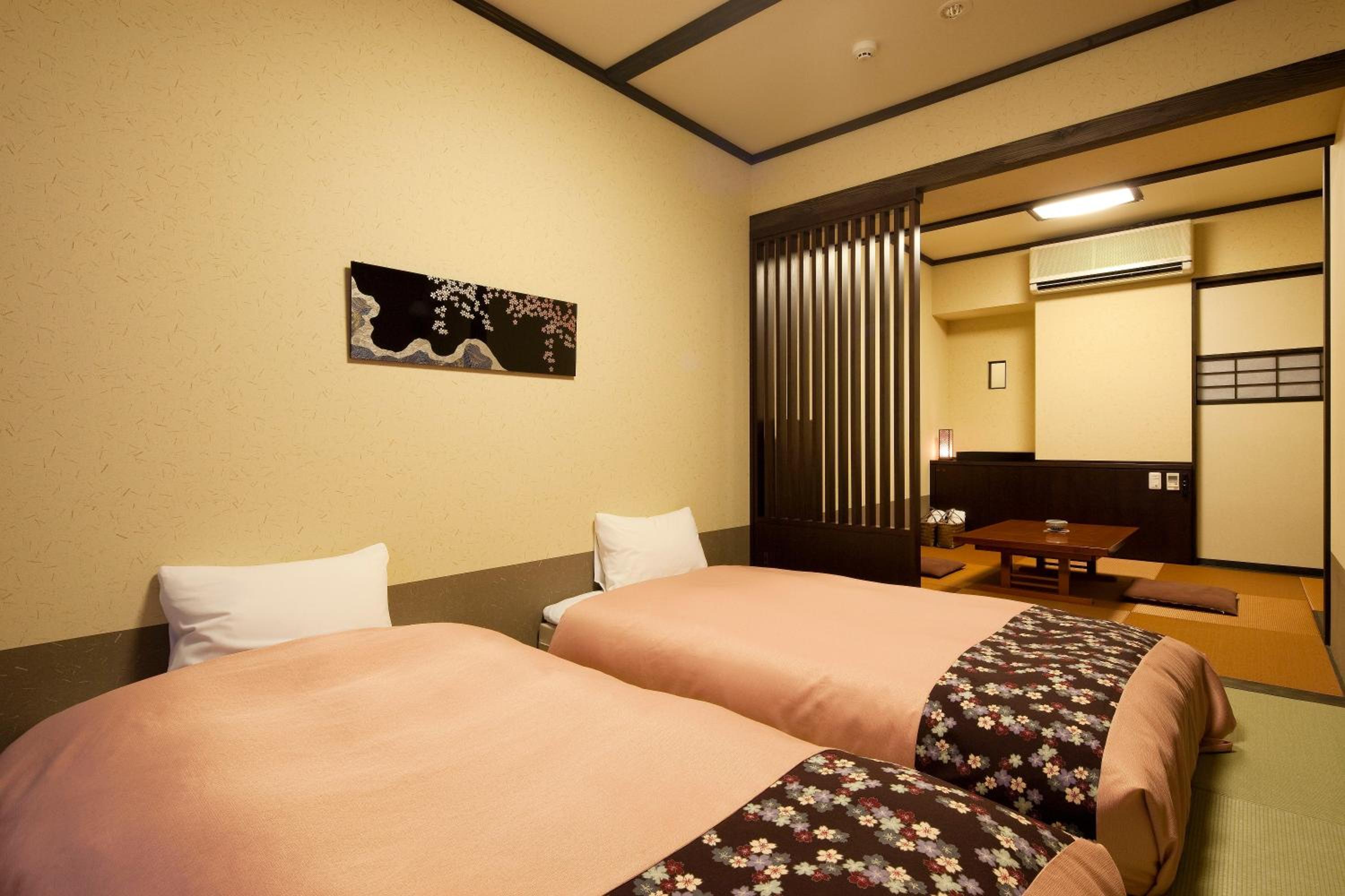 Japanese-Western Style Twin Room - Photo 3