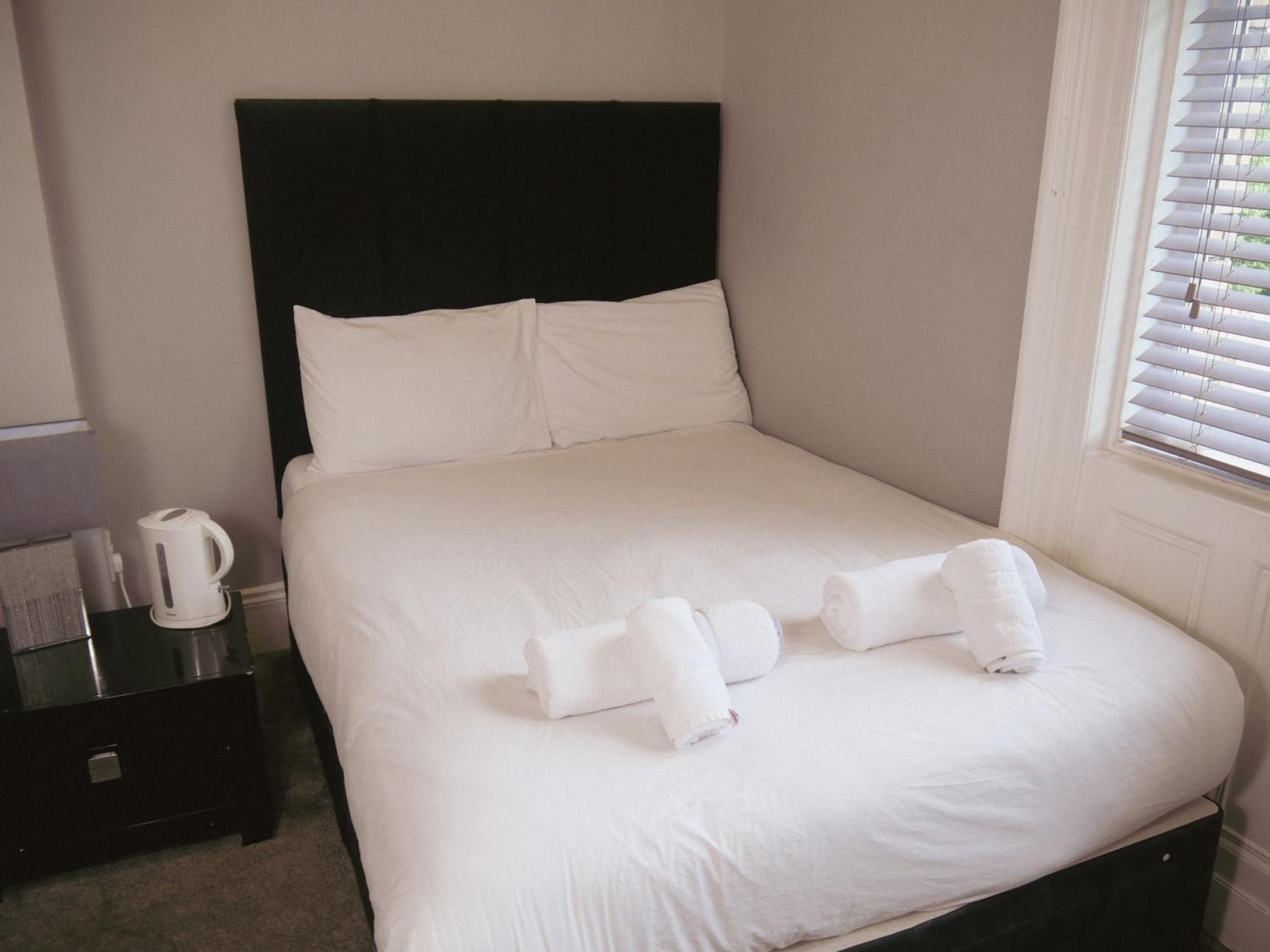 Executive Suite - Photo 2