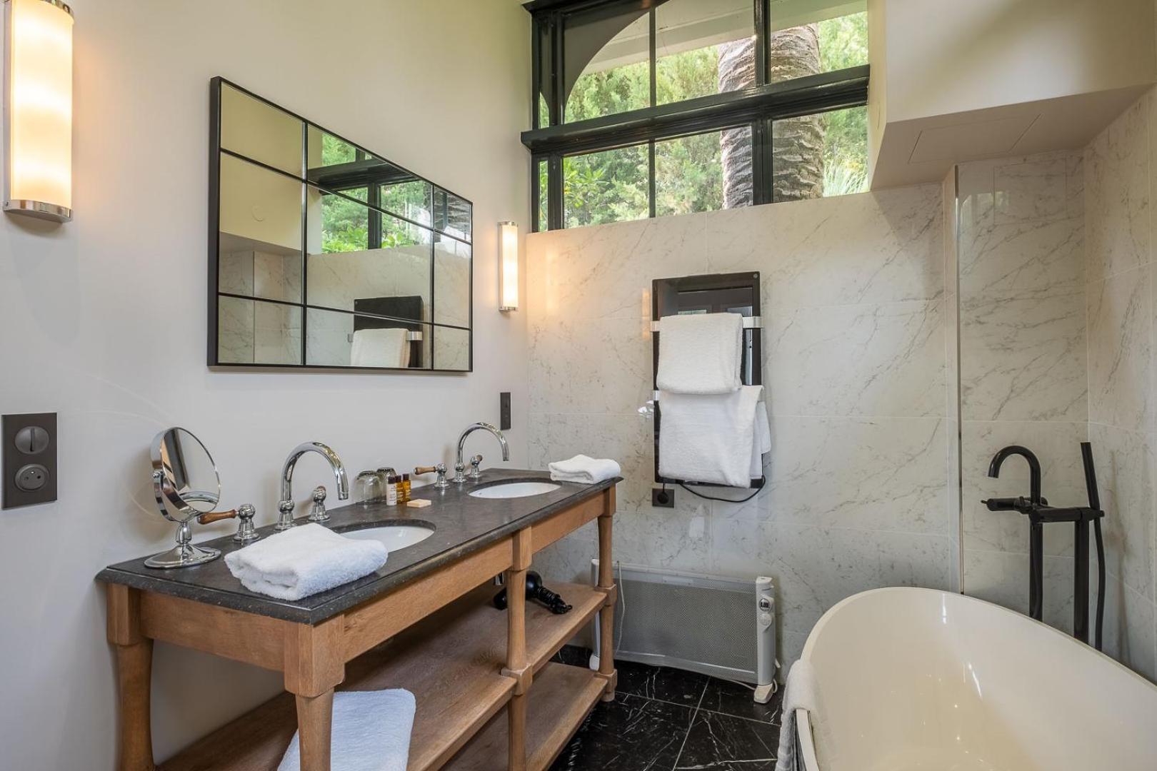 Suite photo