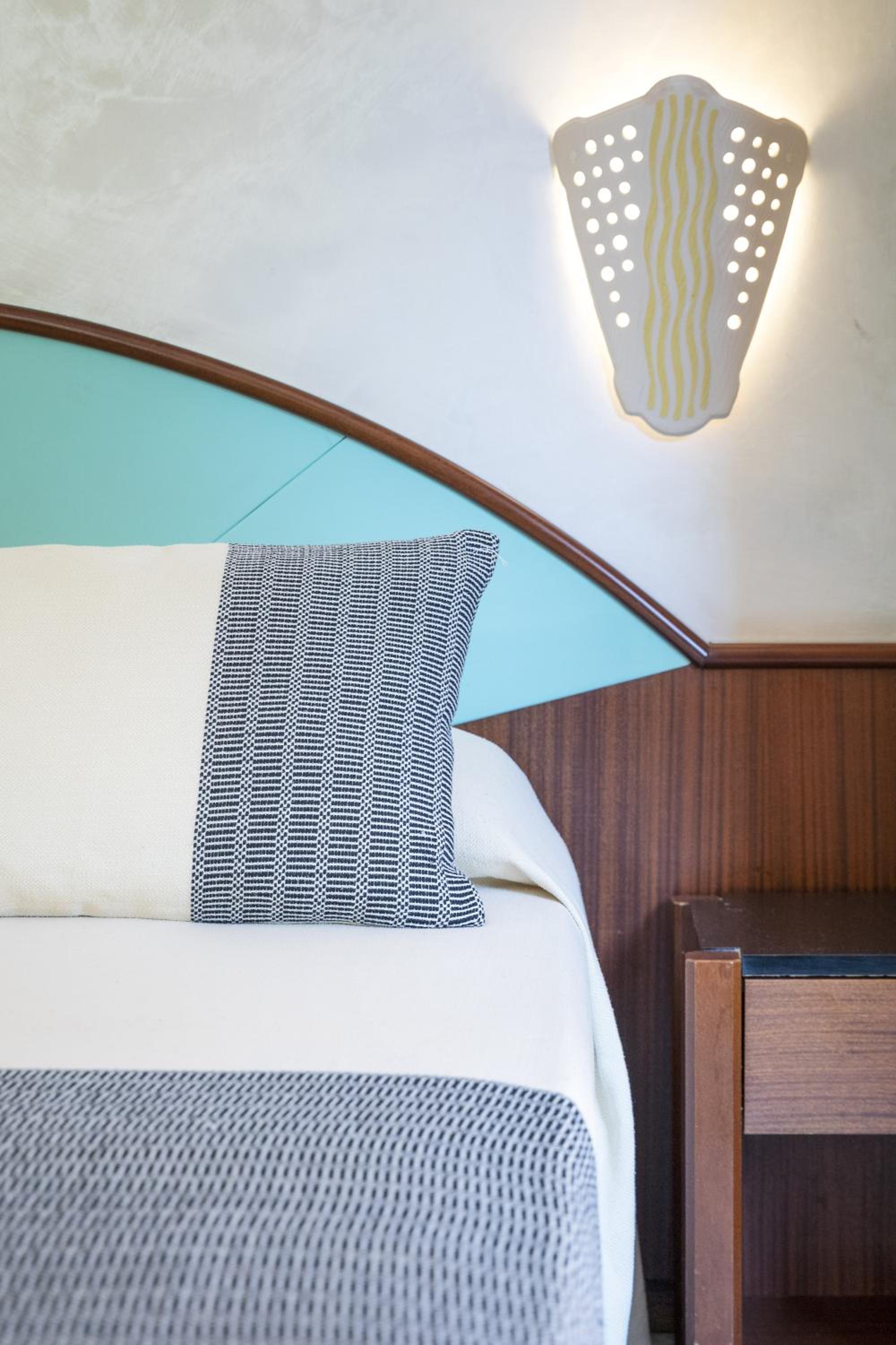Superior Double or Twin Room with Garden View photo 2