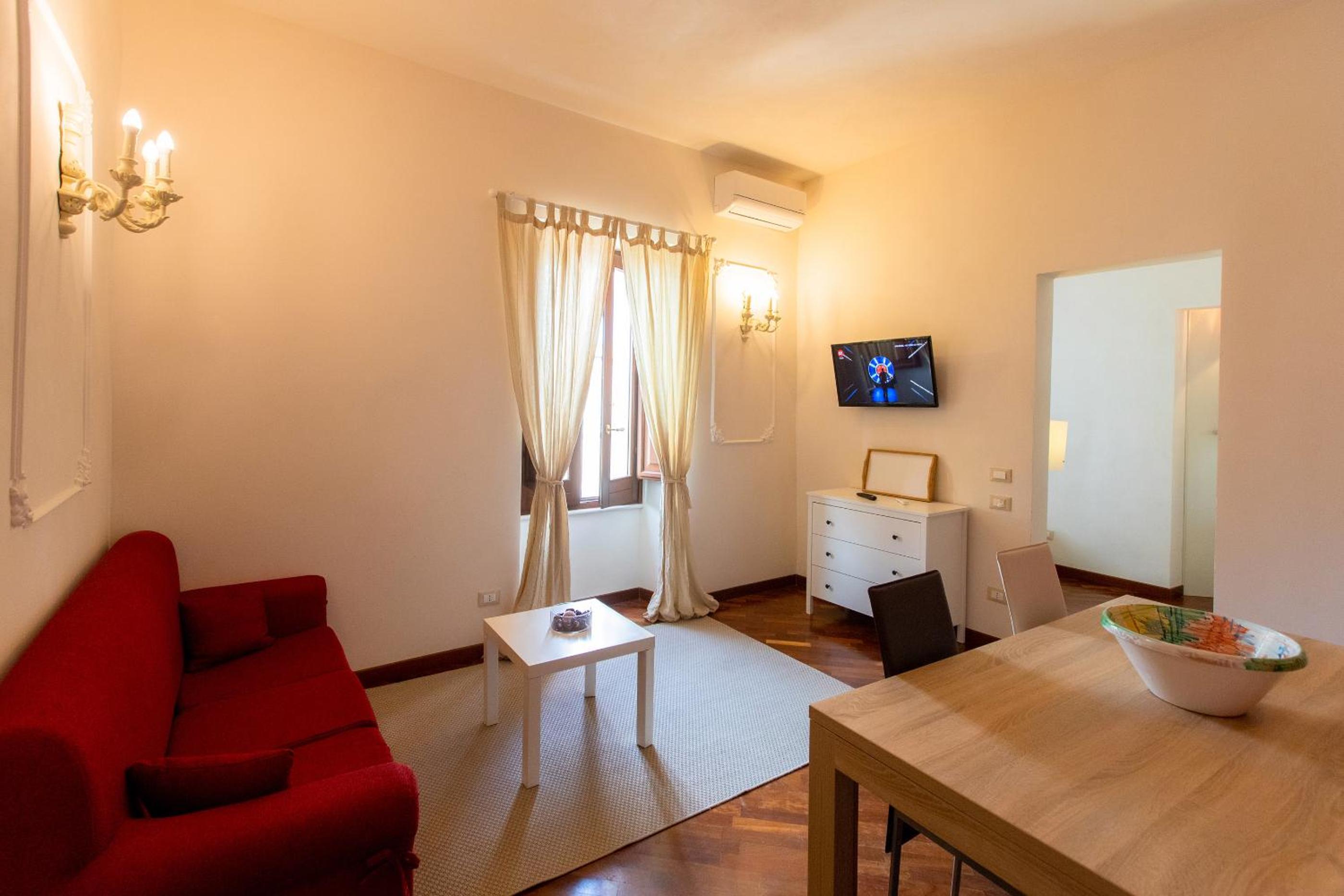 One-Bedroom Suite - Photo 11
