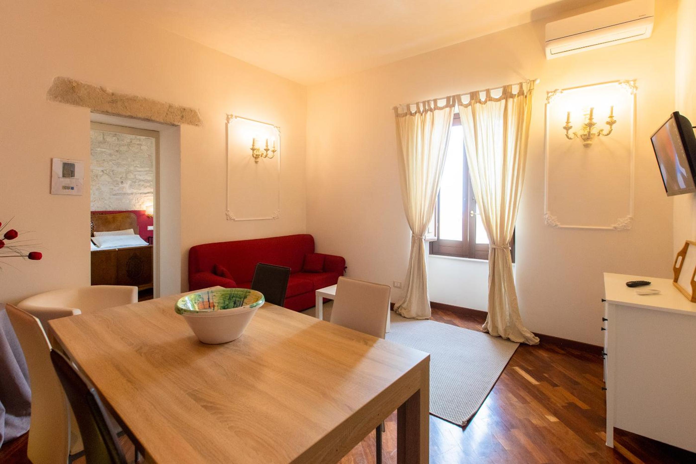 One-Bedroom Suite - Photo 10