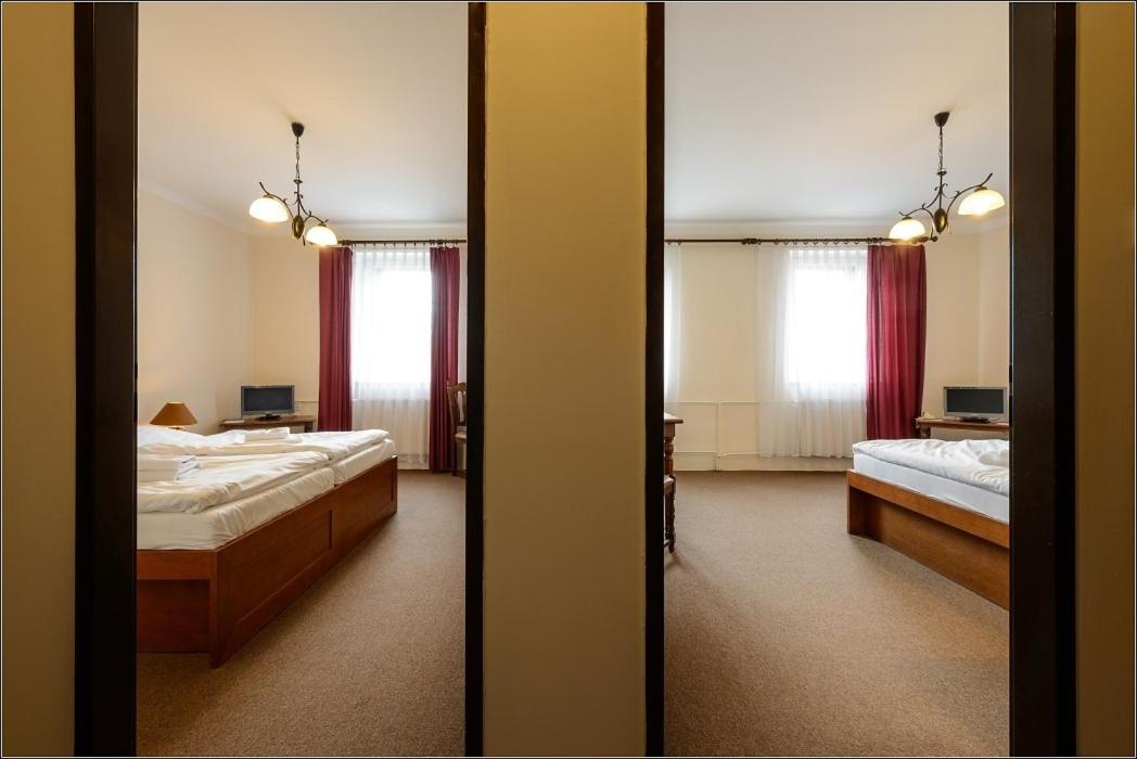 Quadruple Room - Photo 4