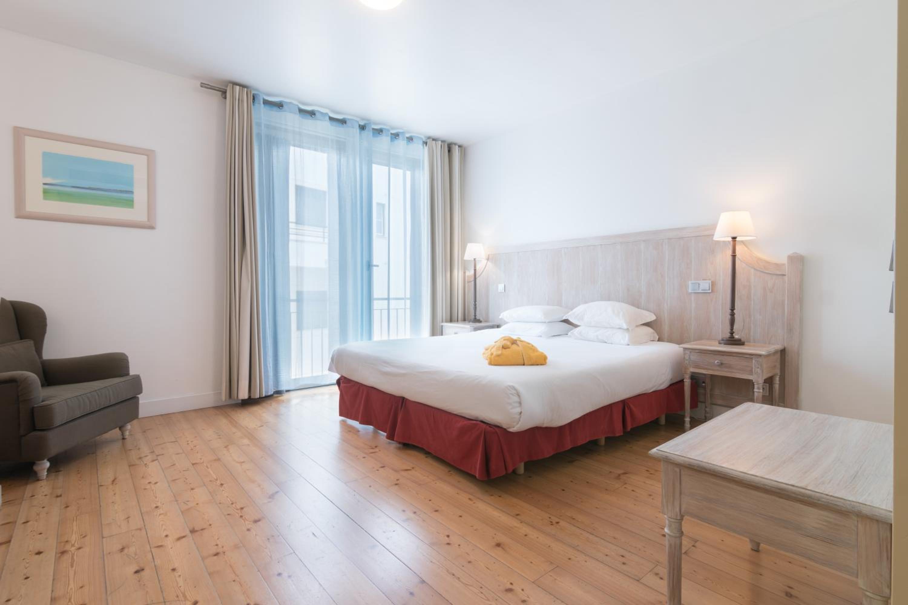 Deluxe Room with Land View