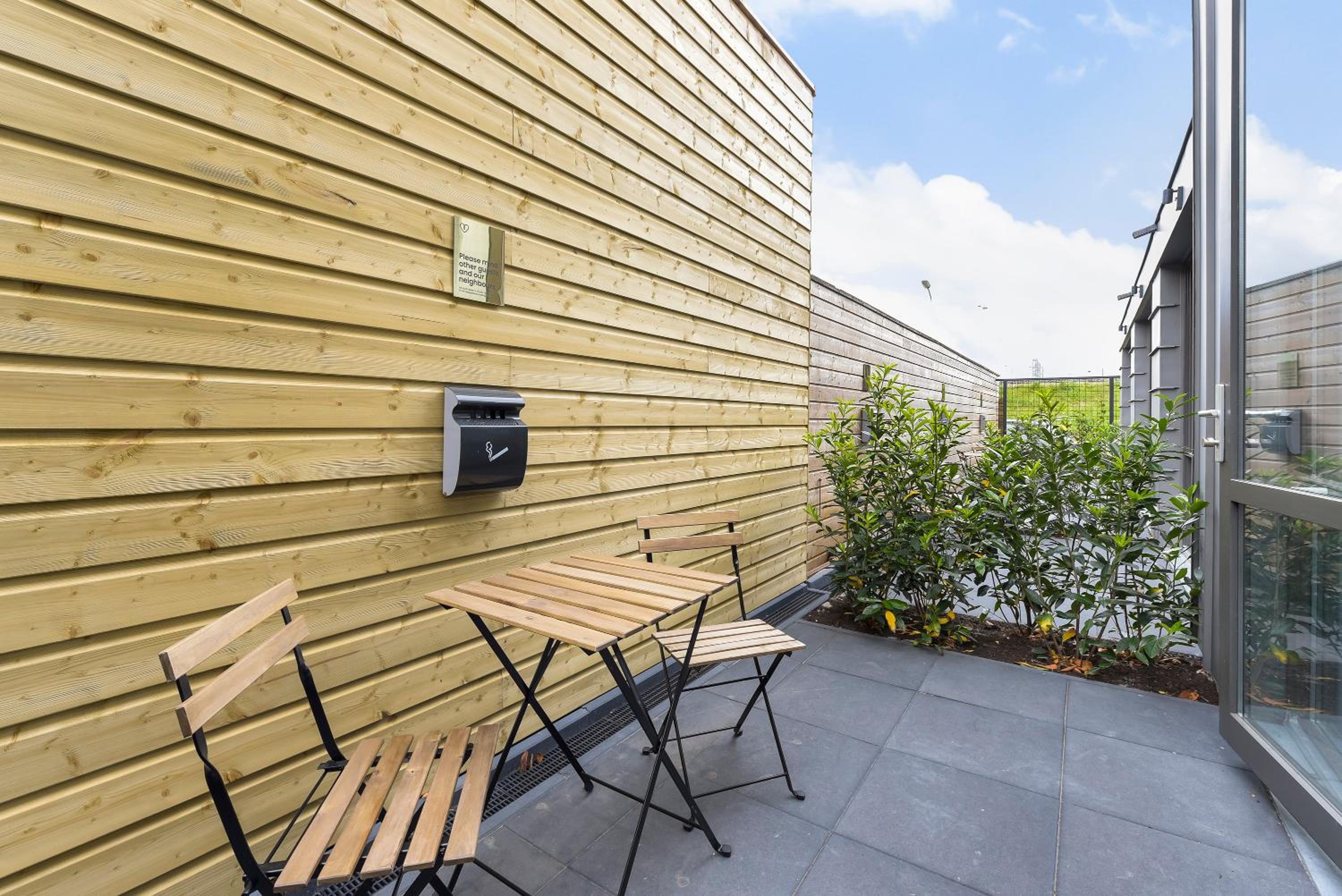 Apartment with Balcony - Photo 24