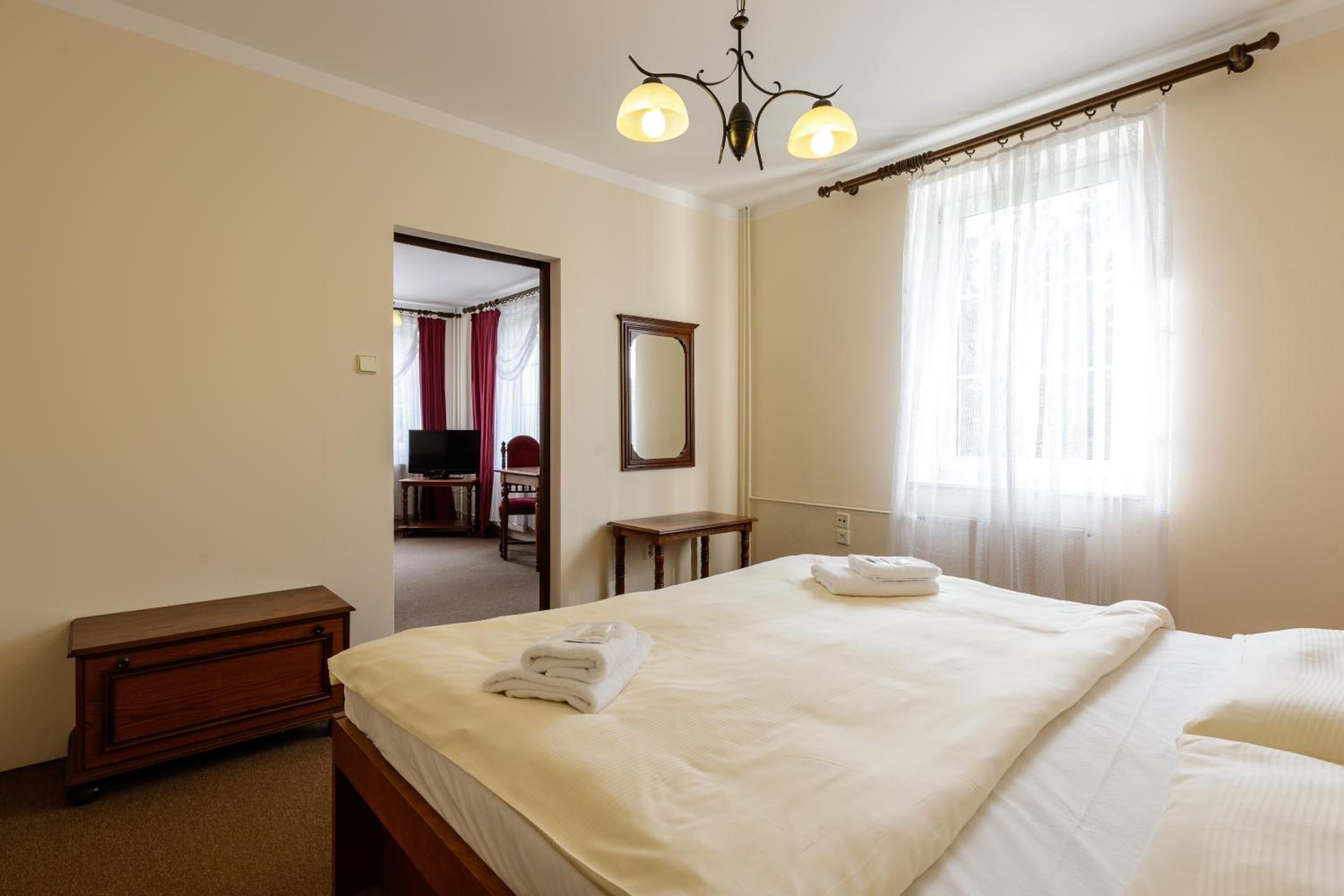 Suite - Photo 2