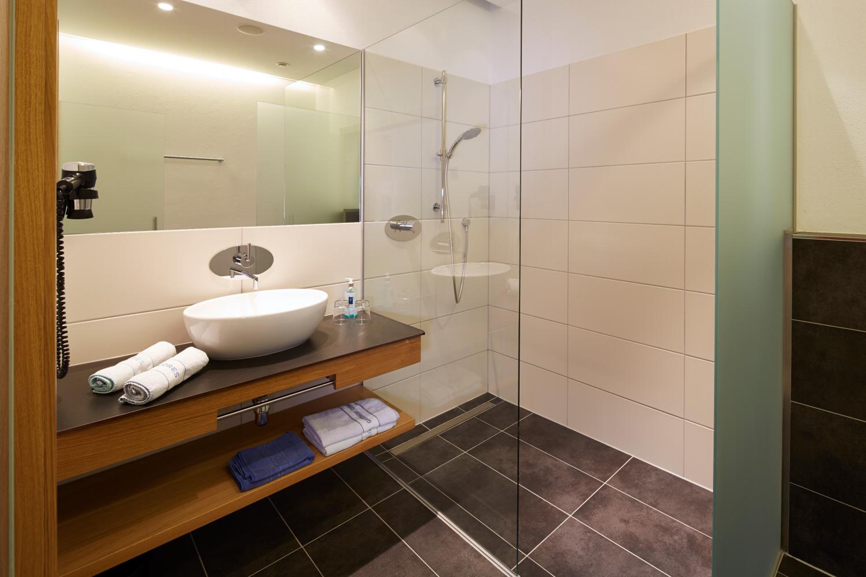 Suite with Garden View - Photo 4