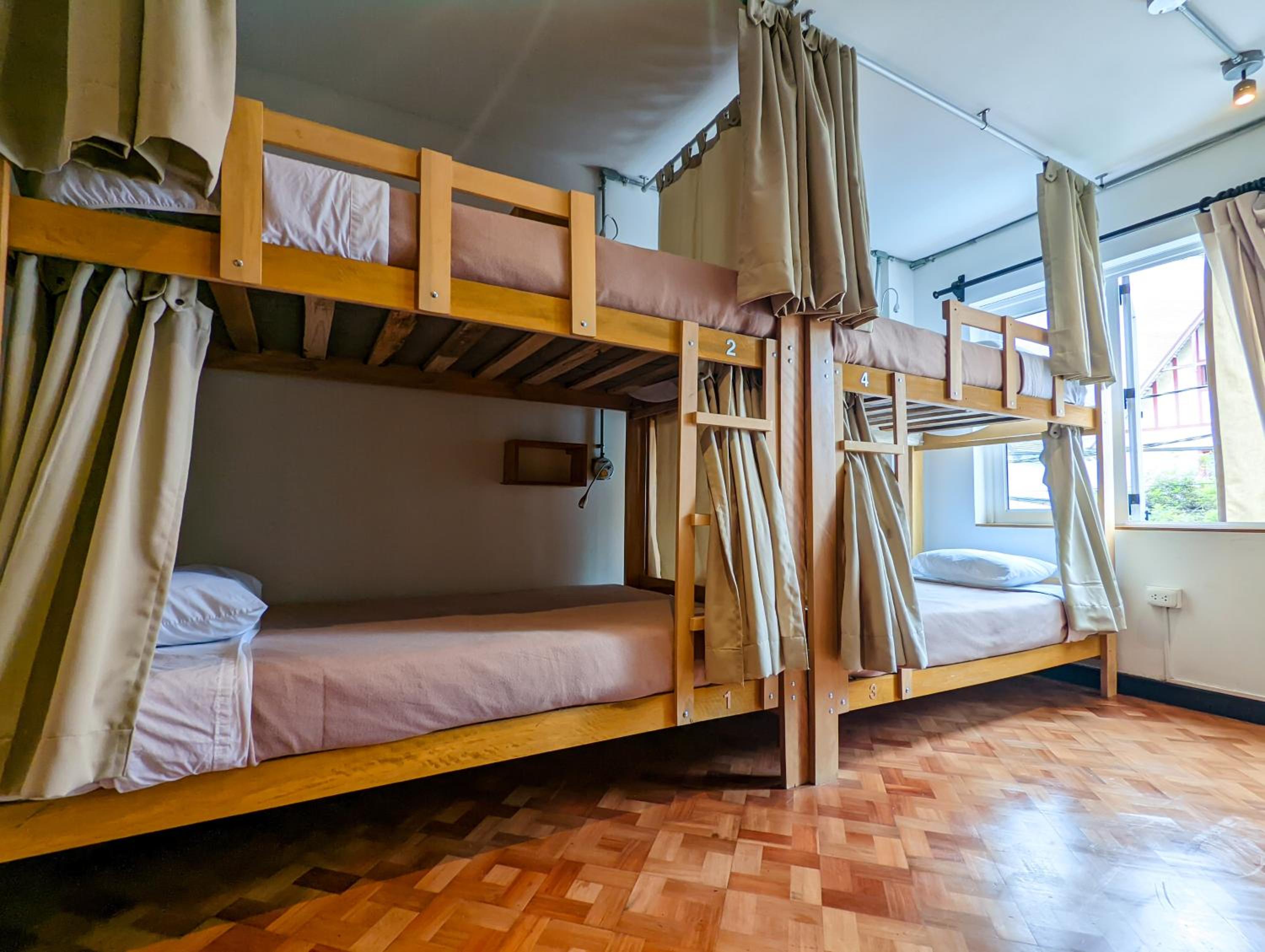 Bed in 8-Bed Mixed Dormitory Room photo 3