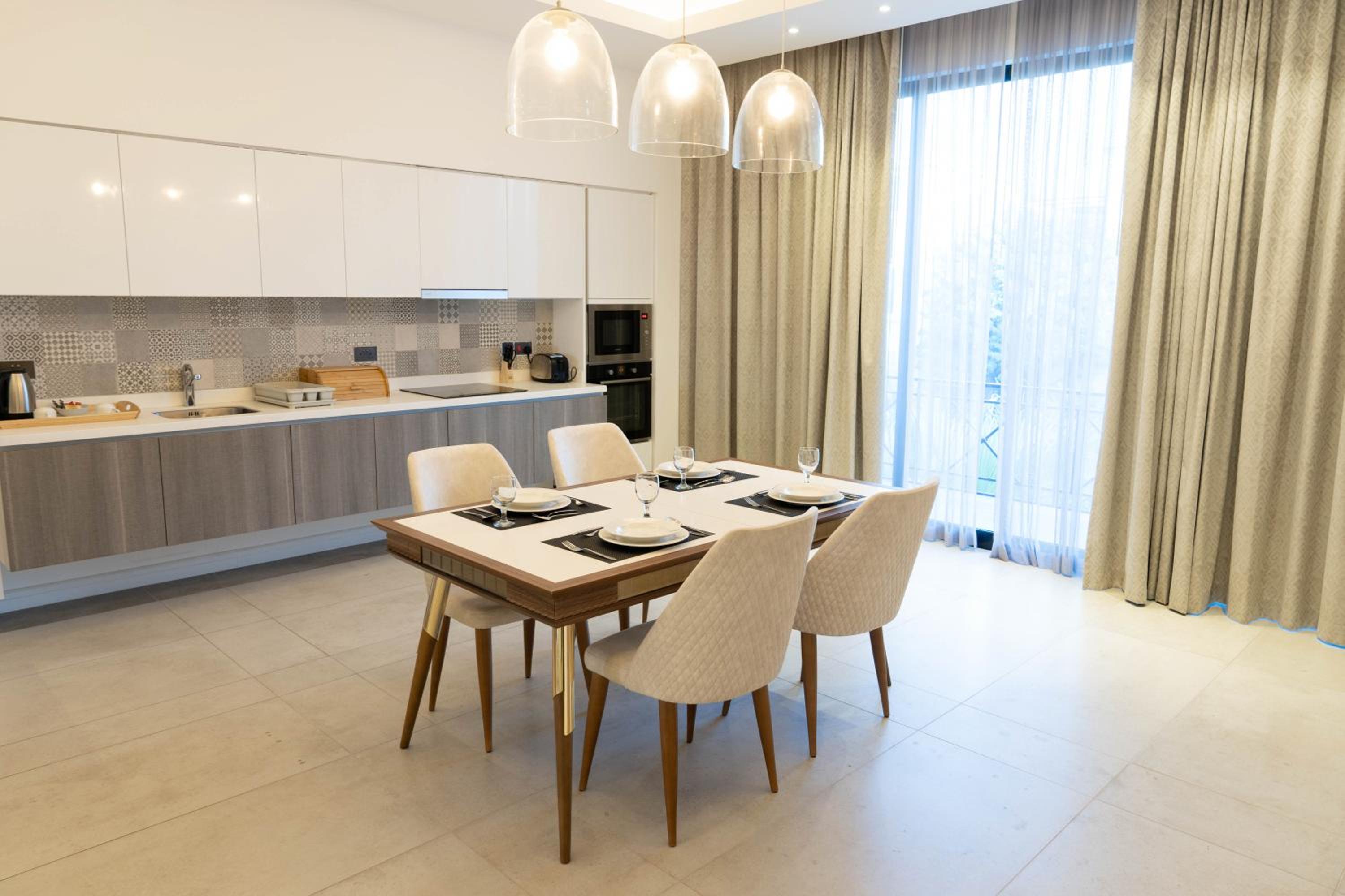 Luxury Three bedrooms apartment with Private outdoor pool photo 2