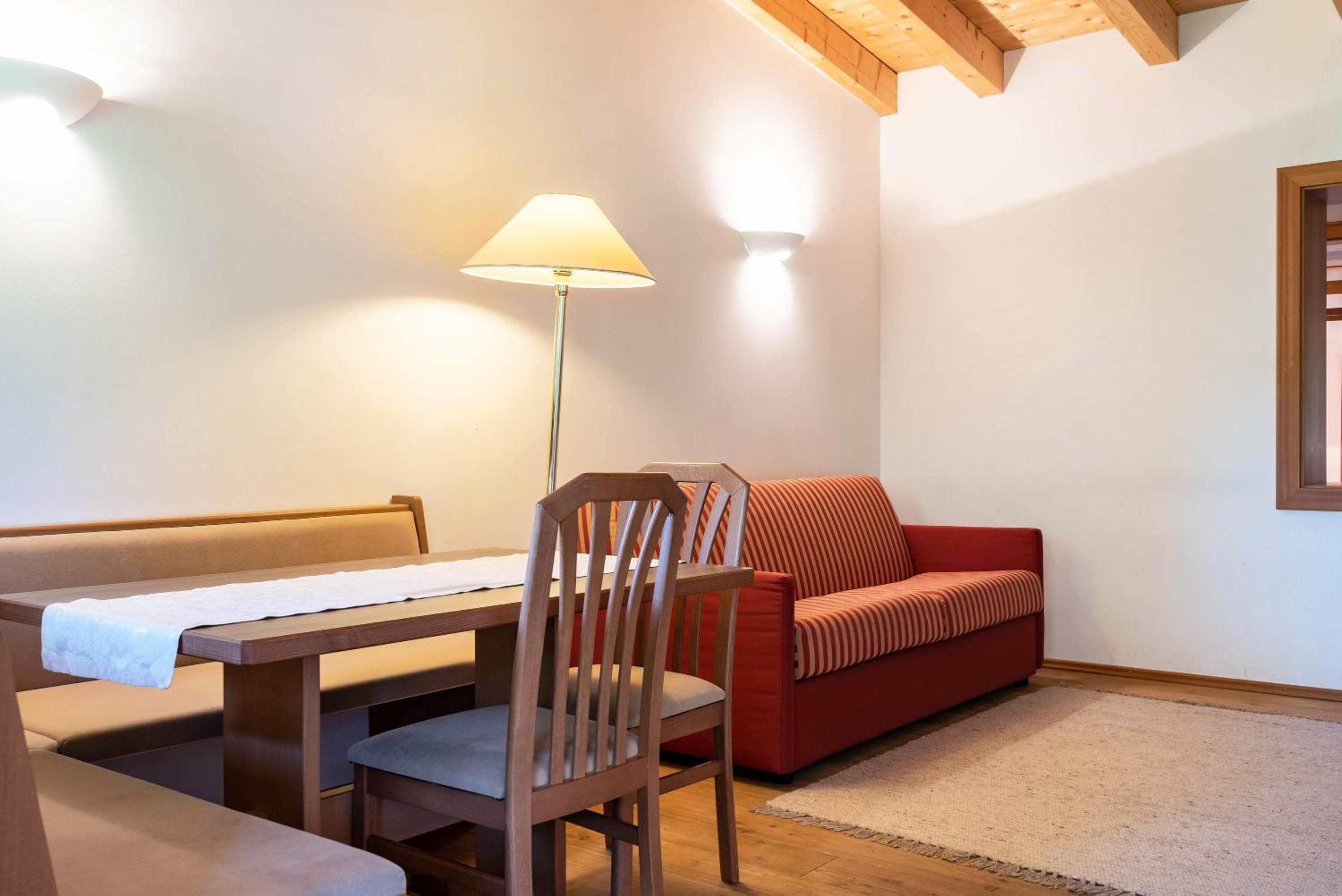 Superior One-Bedroom Apartment with Balcony