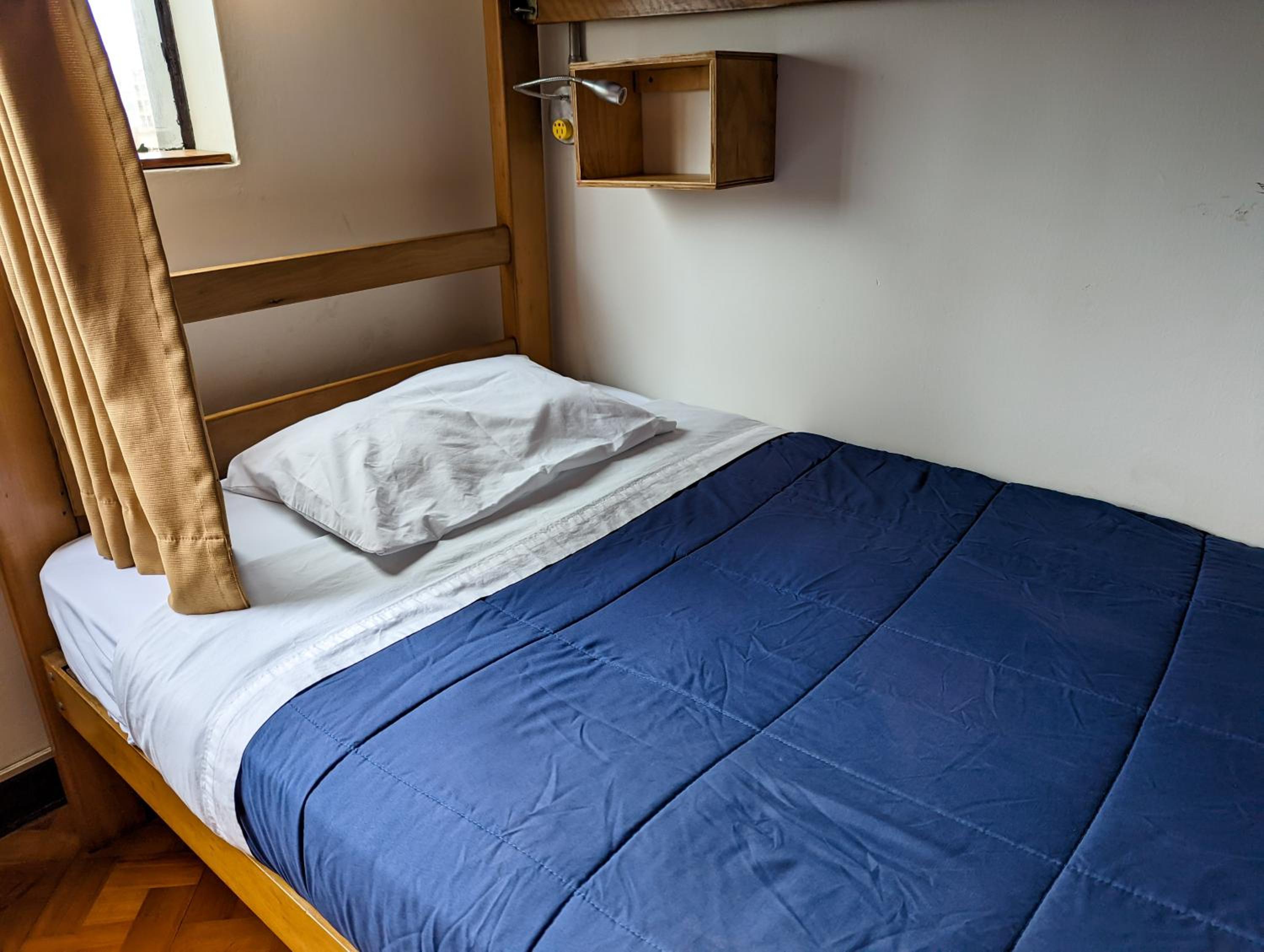 Bed in 6-Bed Female Dormitory Room photo 2